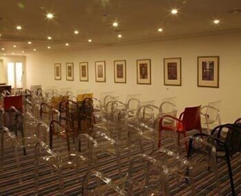 Samm - Boutique Class