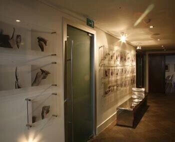 Samm - Boutique Class