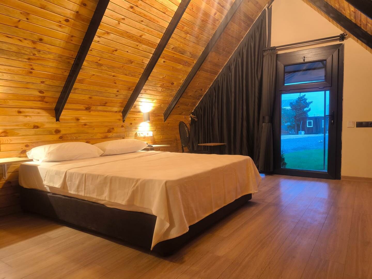 Motto Wood Bungalov Hotel
