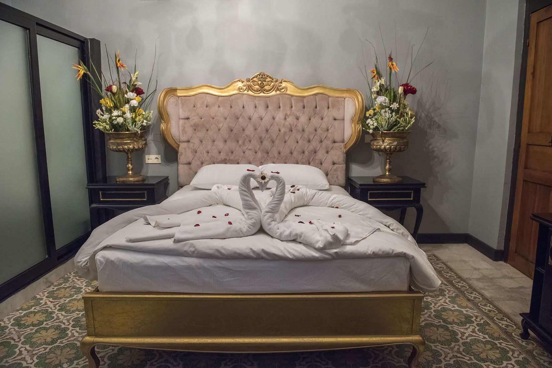 The Liwan Deluxe Hotel