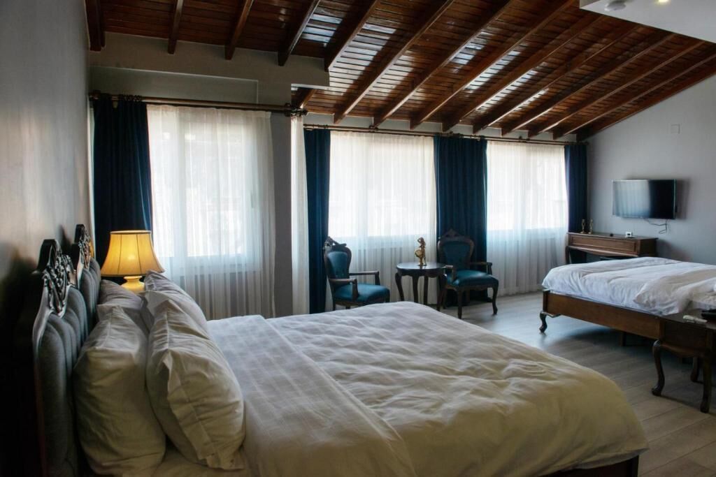 Voyage Elegante Hotel