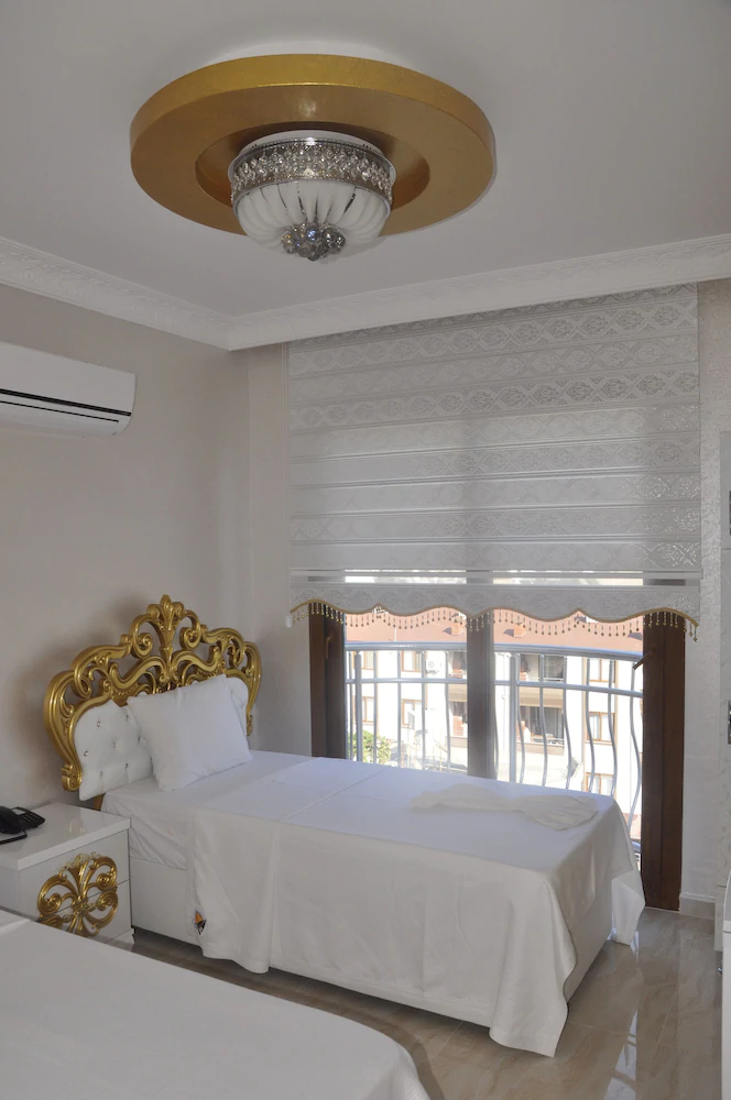 Alev Palace Otel