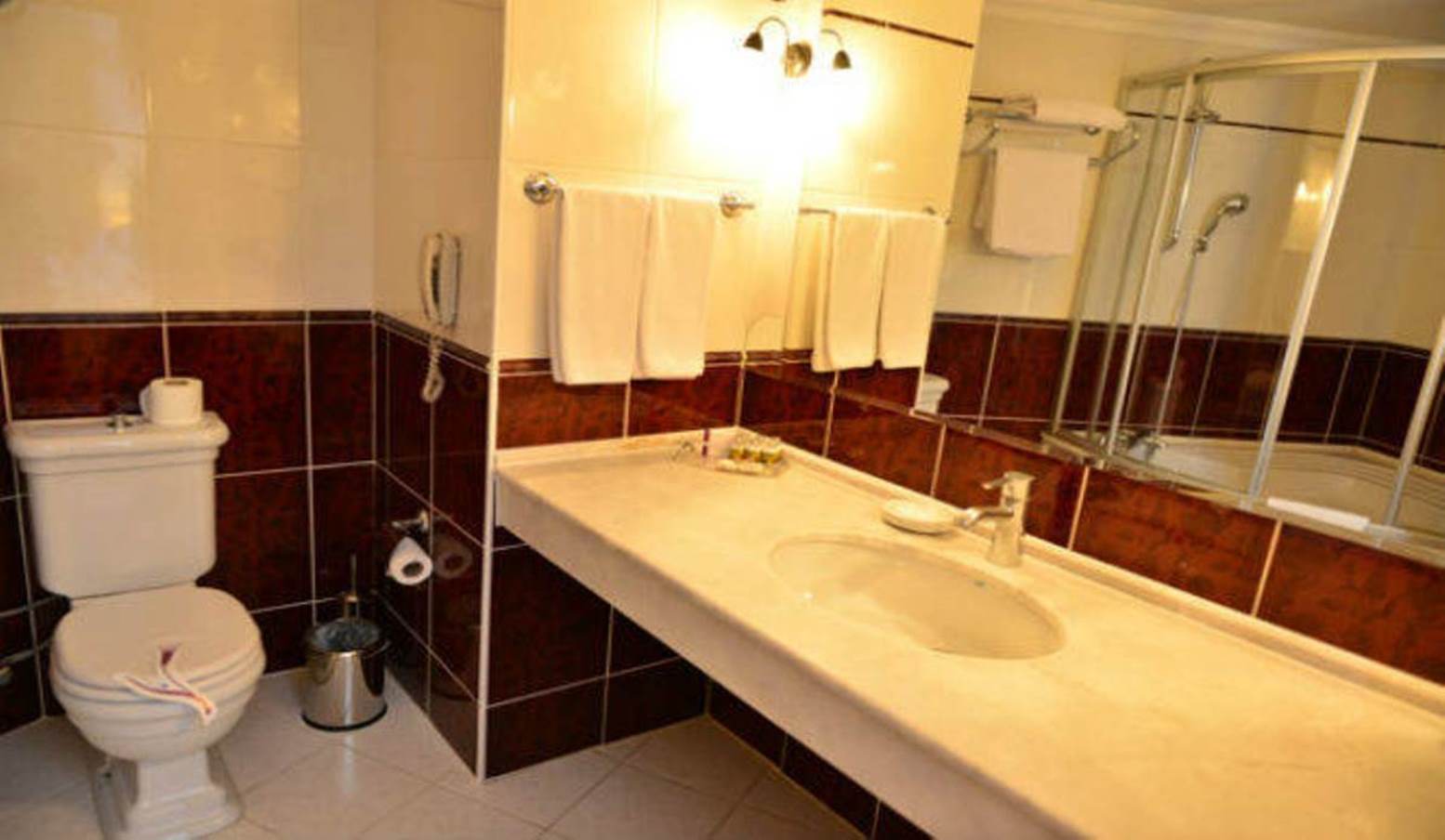 Yahura Otel