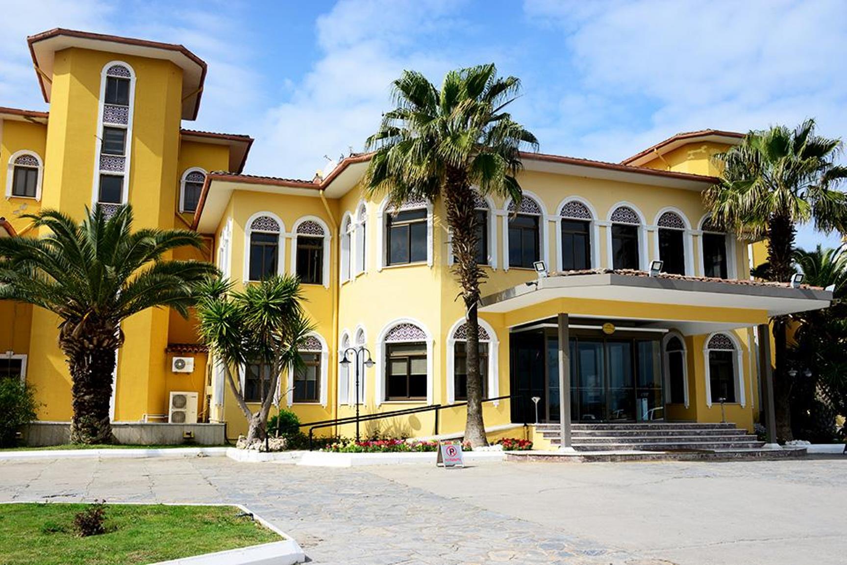 Yahura Otel