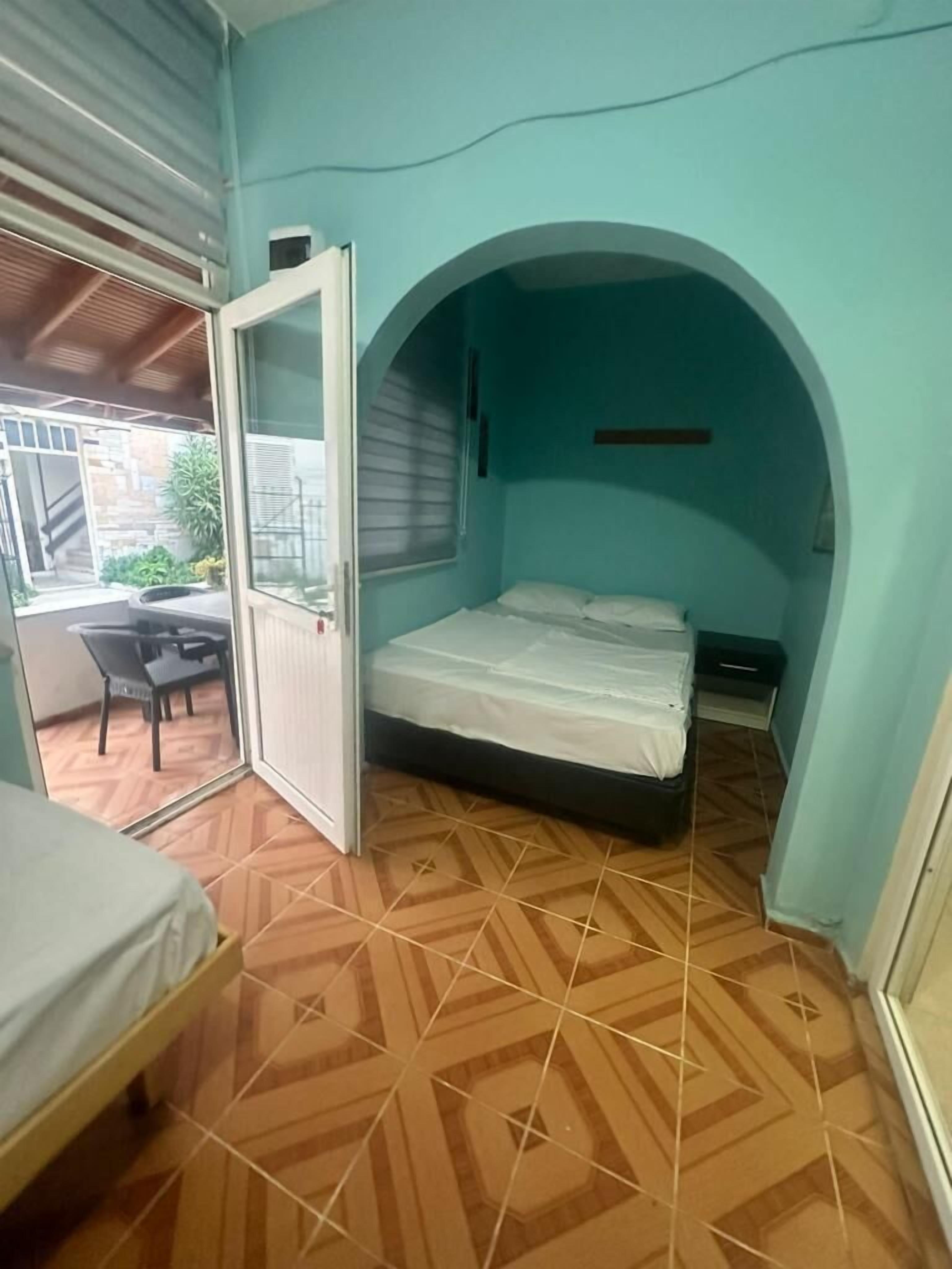 Blue Eden Hotel