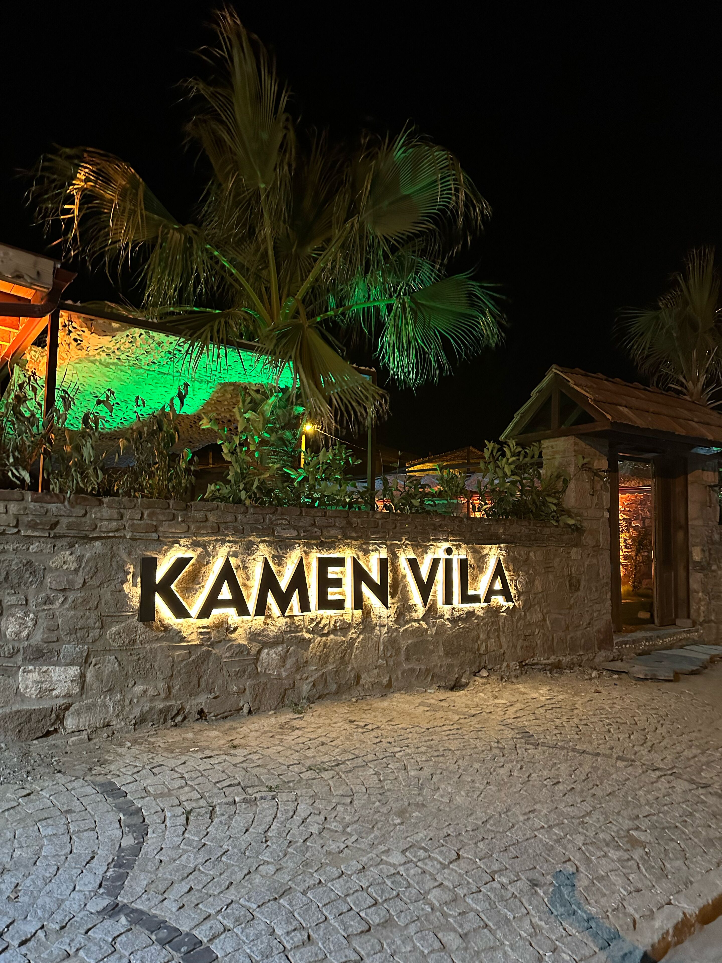 Kamen Vila Otel