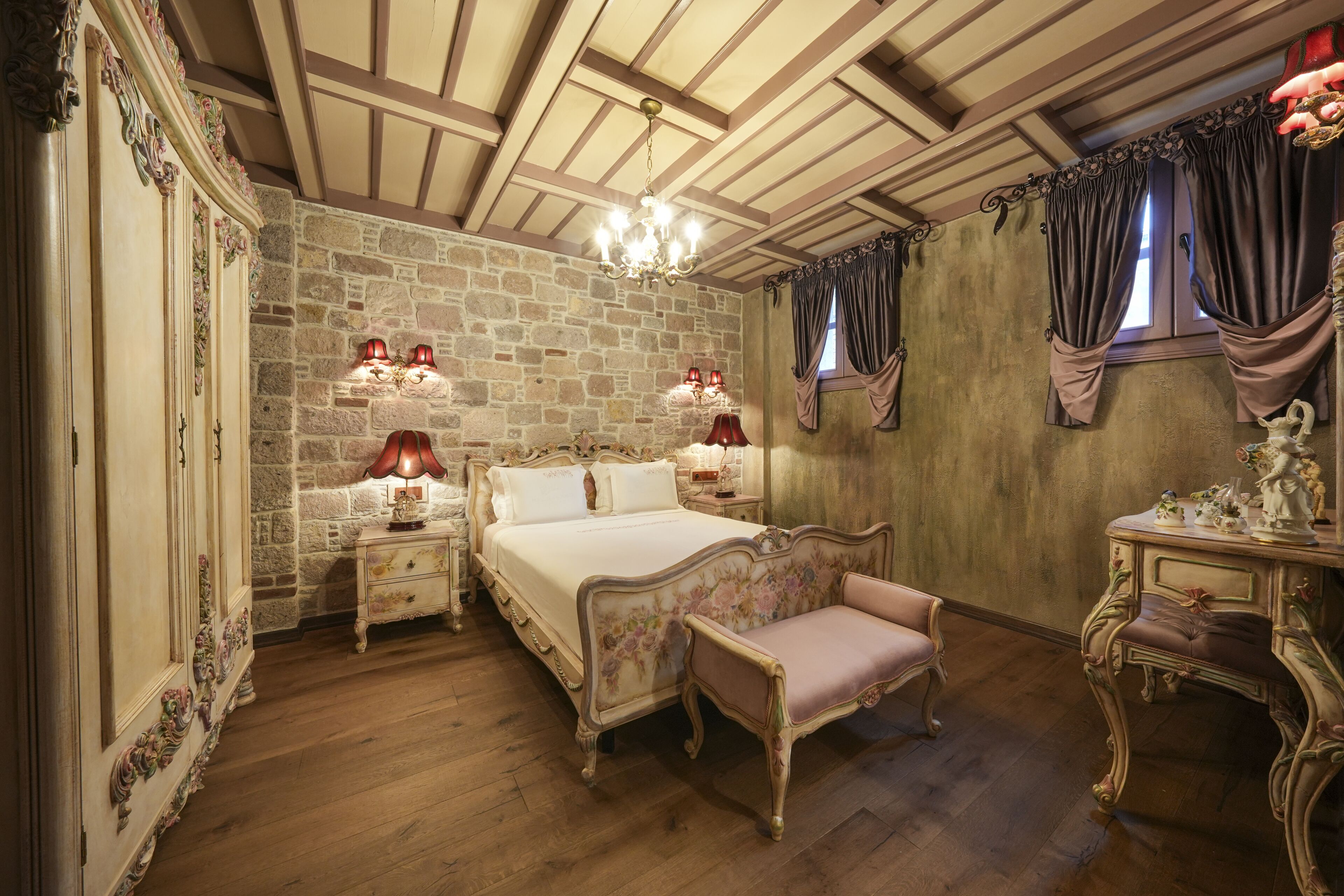 Naz Su Hotel
