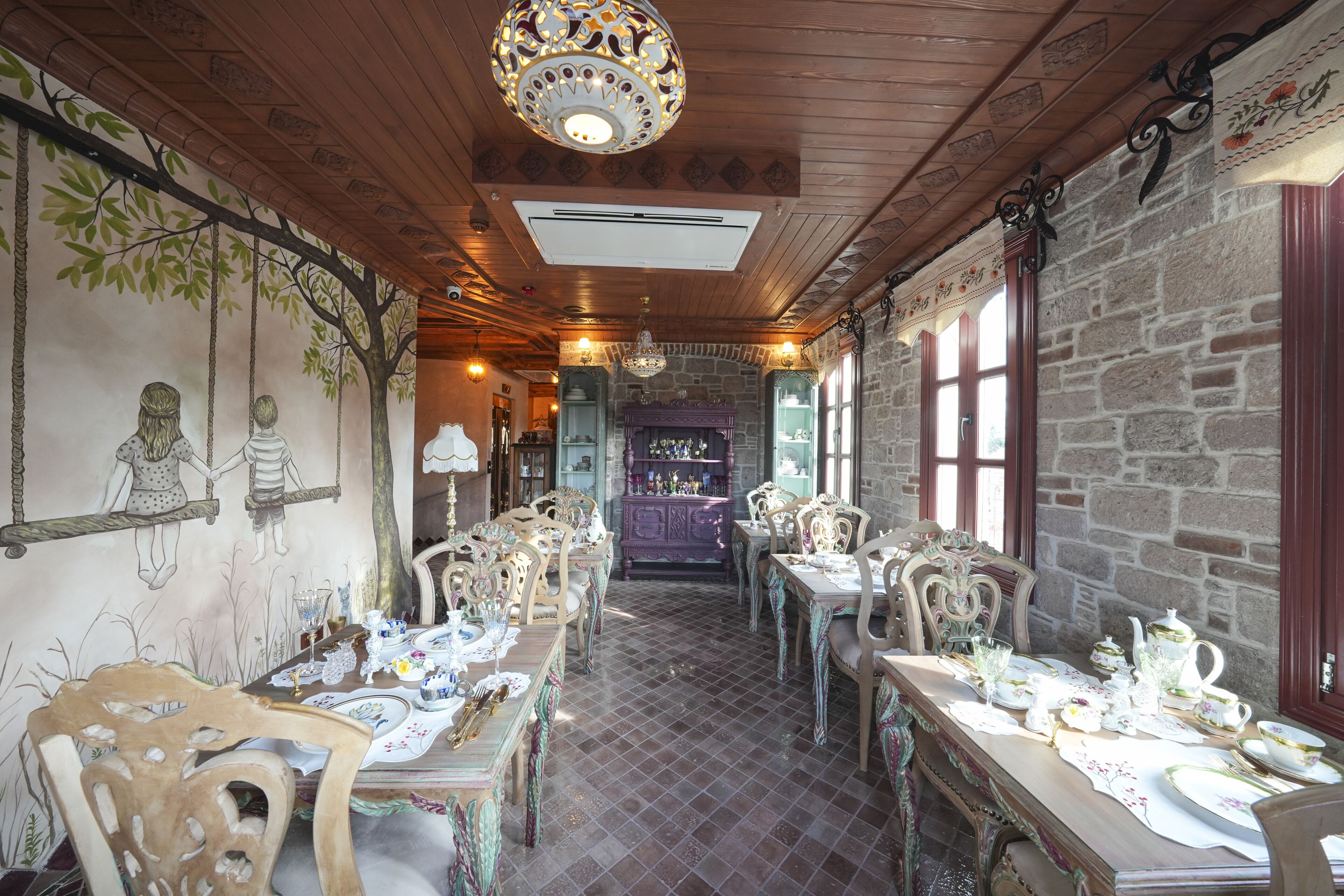Naz Su Hotel