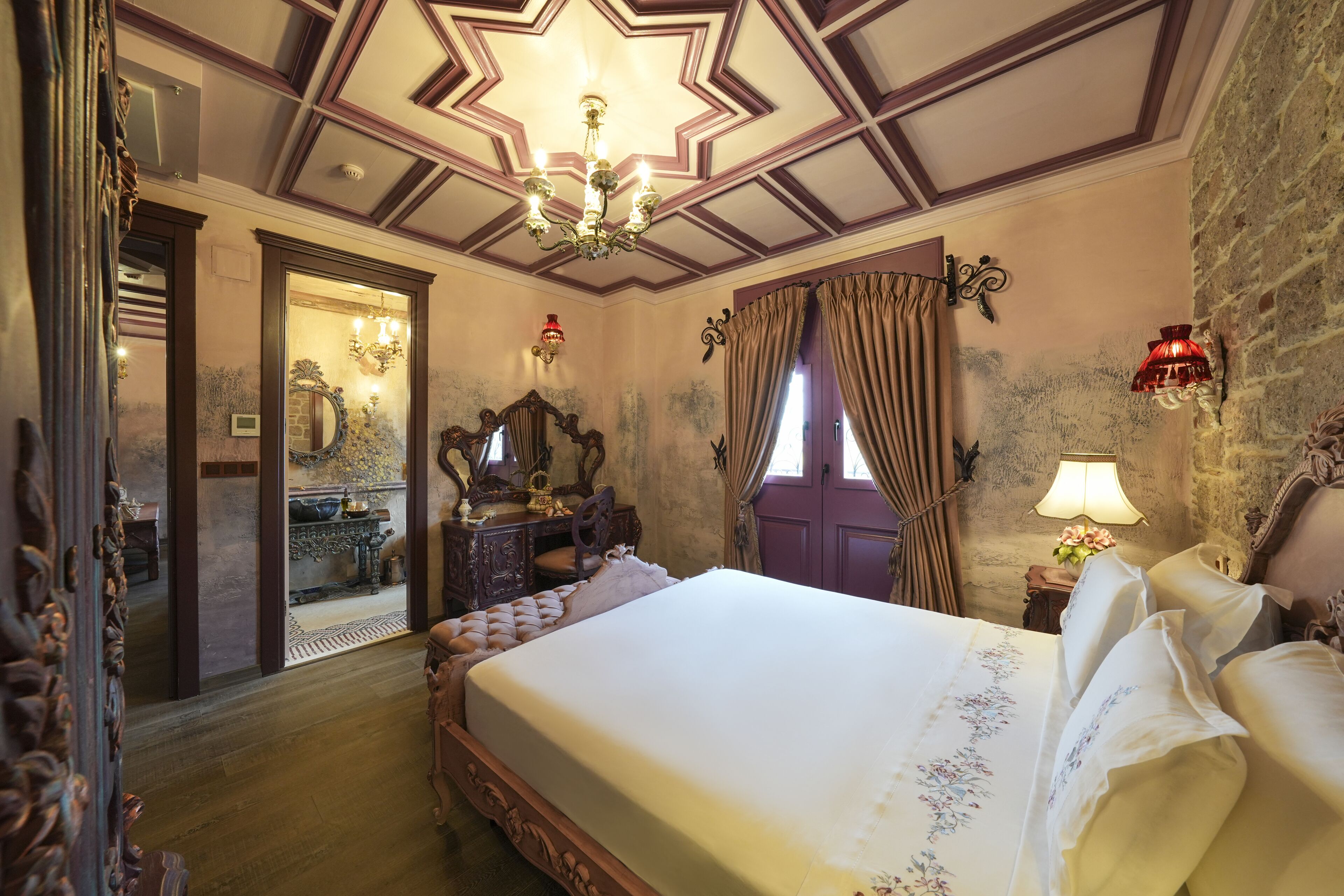 Naz Su Hotel
