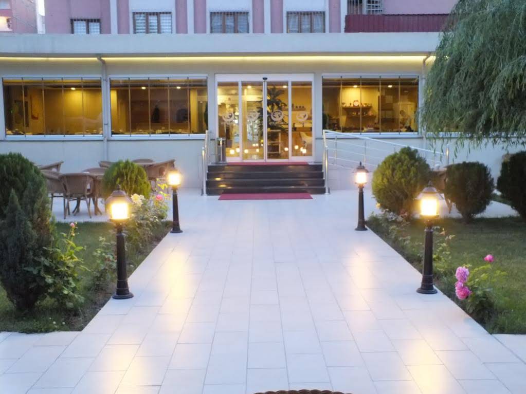 Izgi Turhan Otel
