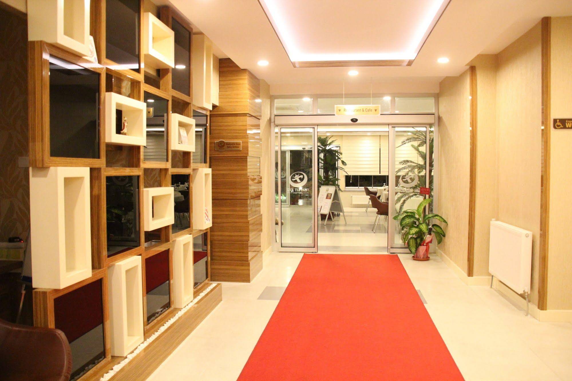 Izgi Turhan Otel