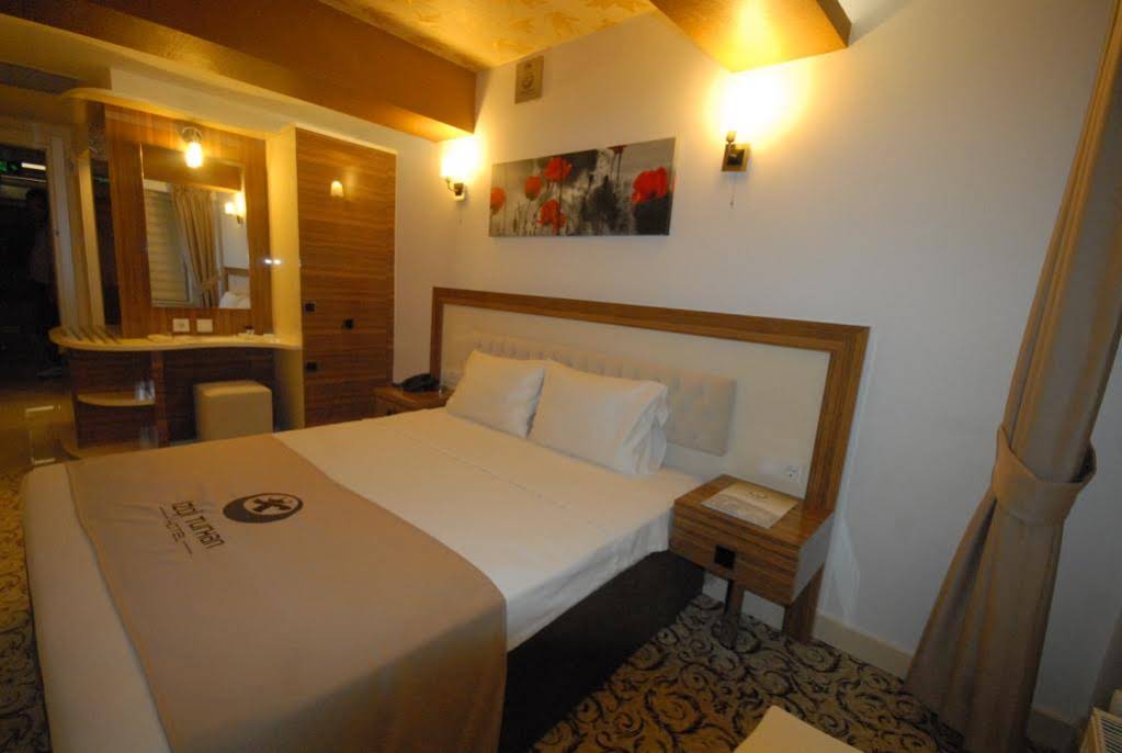 Izgi Turhan Otel