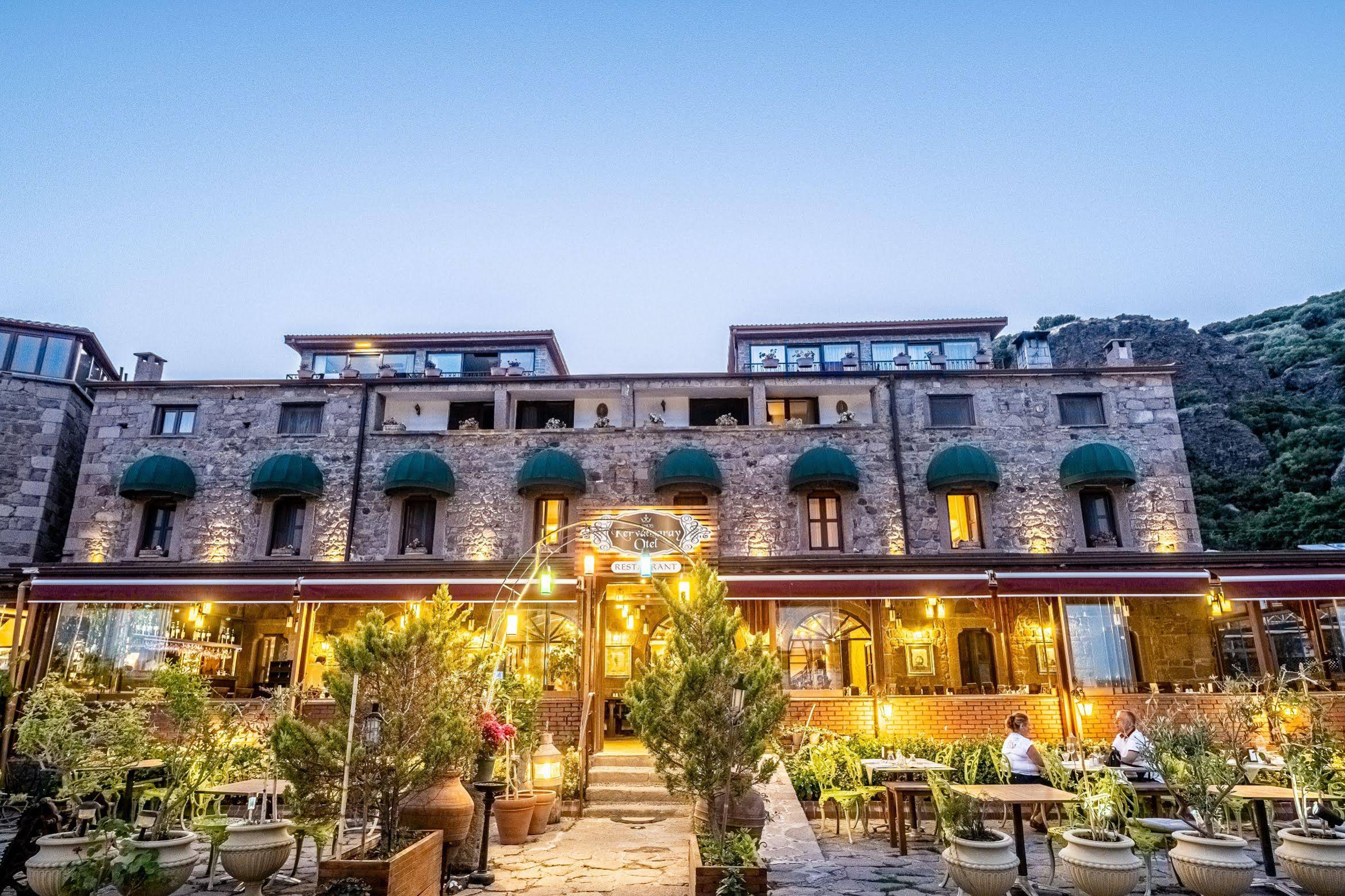 Assos Kervansaray