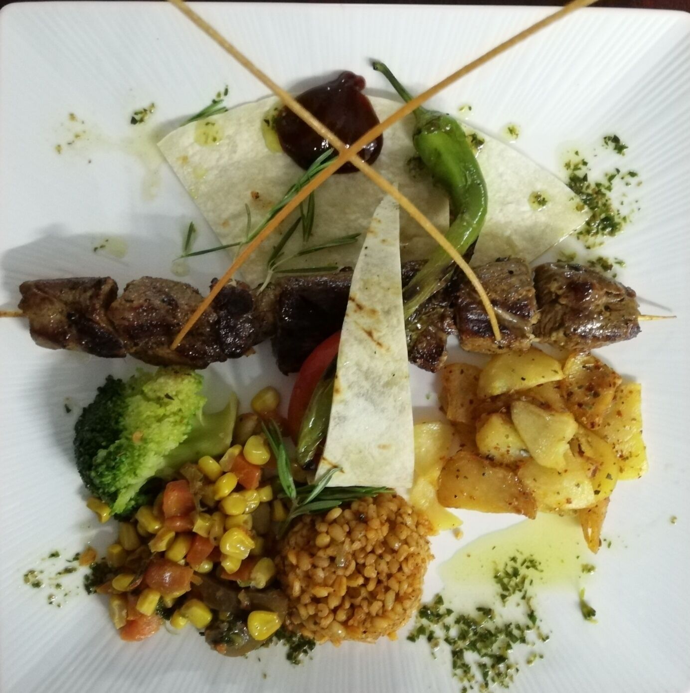 Lal Otel Restaurant