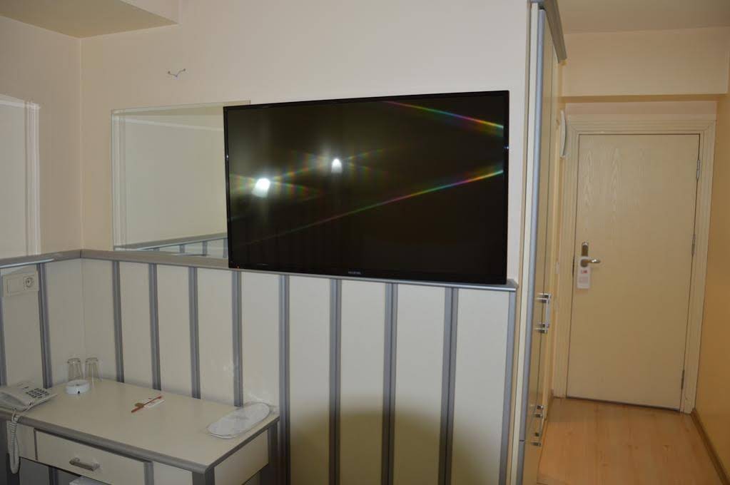 Remay Hotel