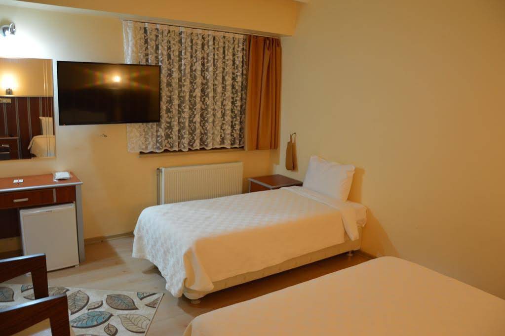 Remay Hotel
