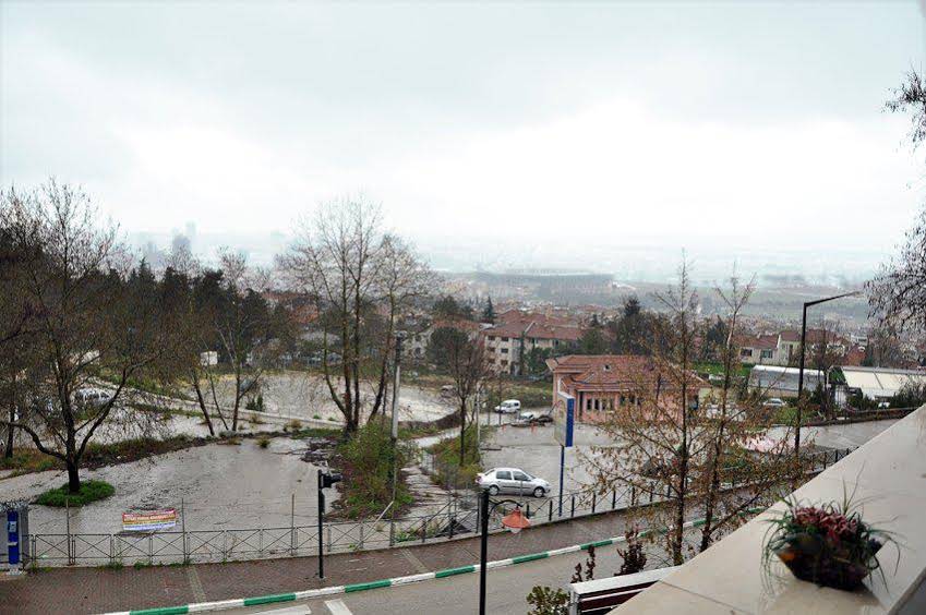 Adapalas Hotel