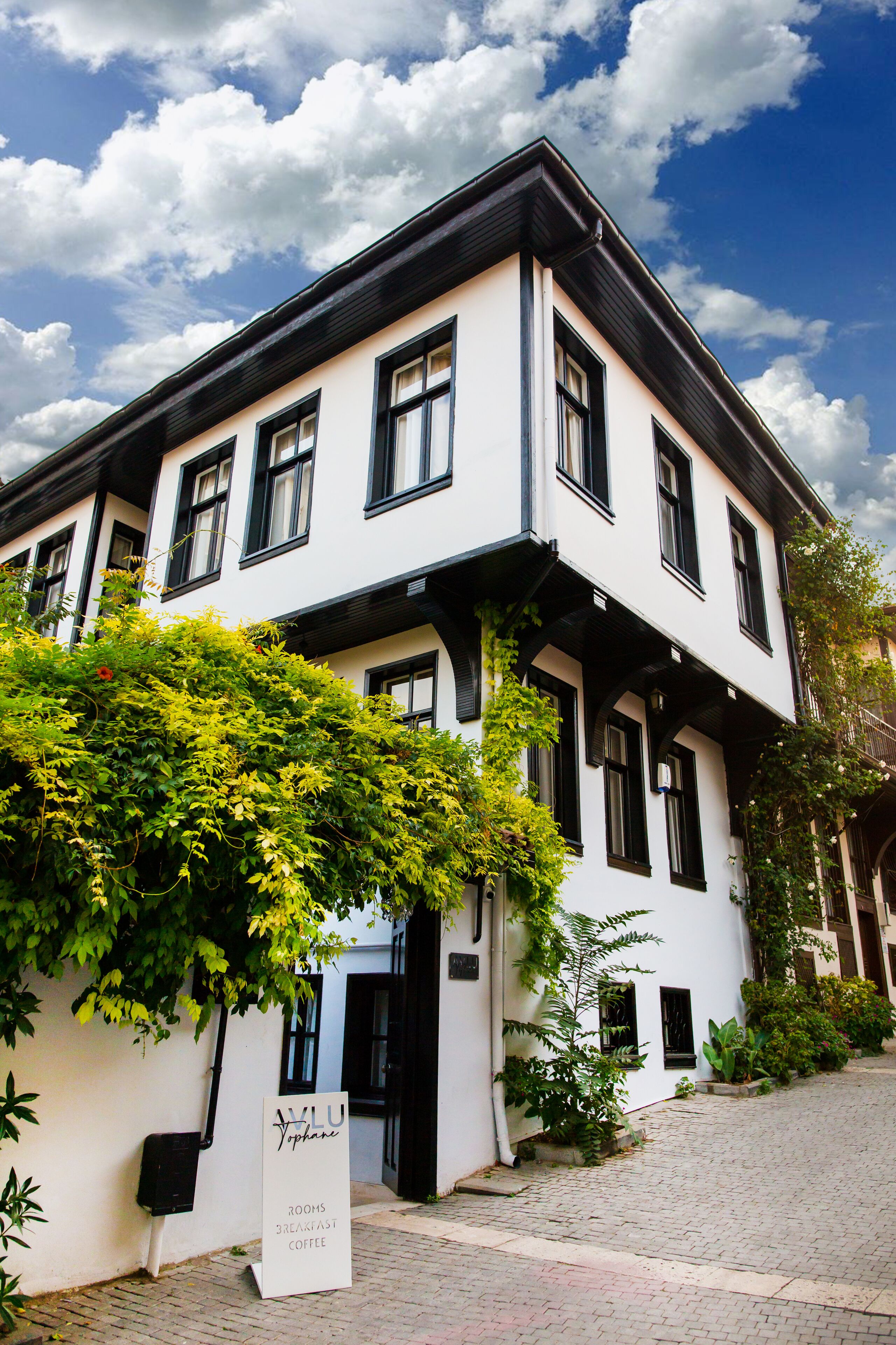 Avlu Tophane