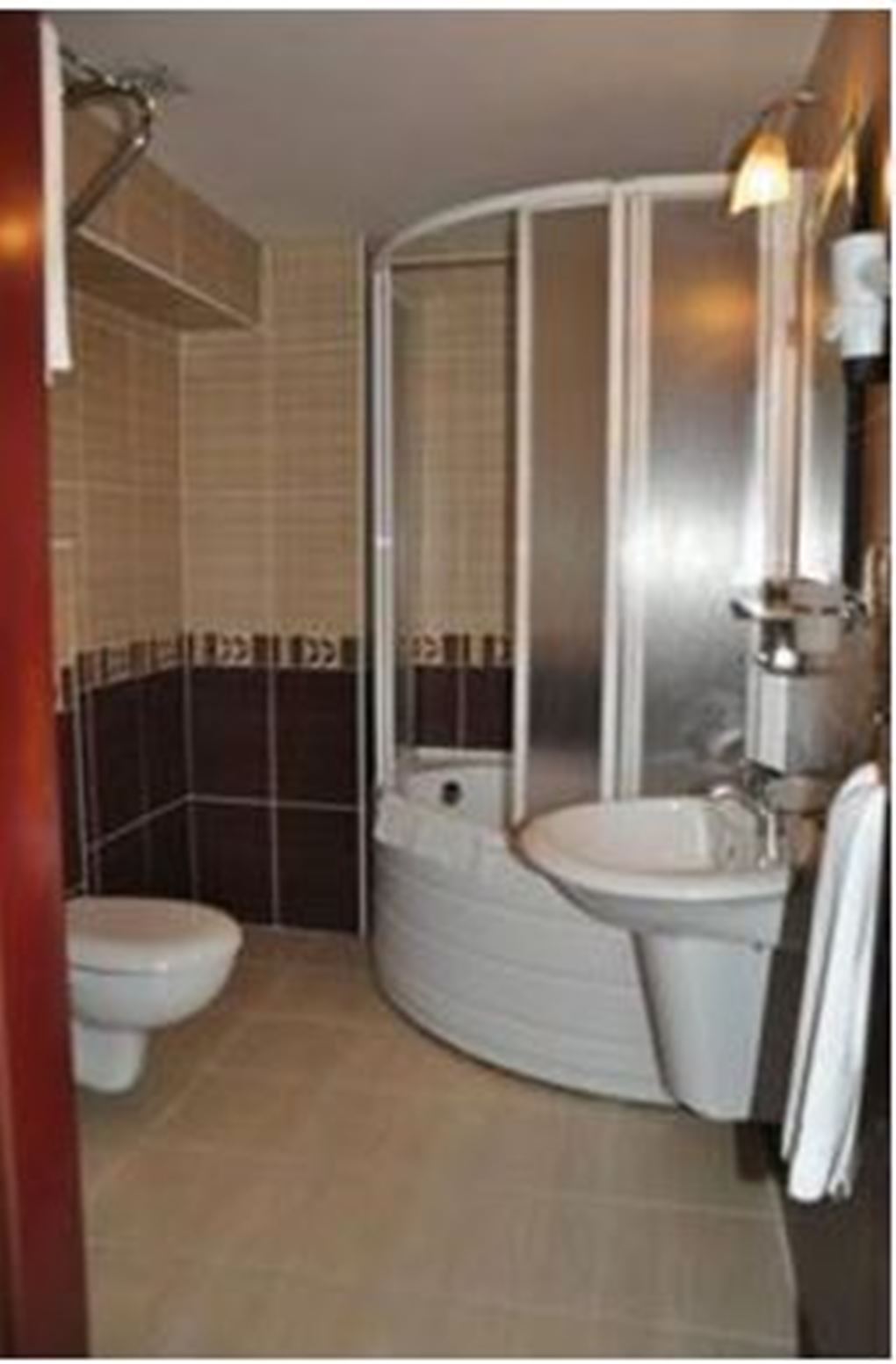 Gold City Hotel