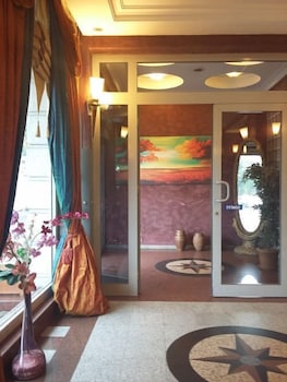 Martin City Hotel
