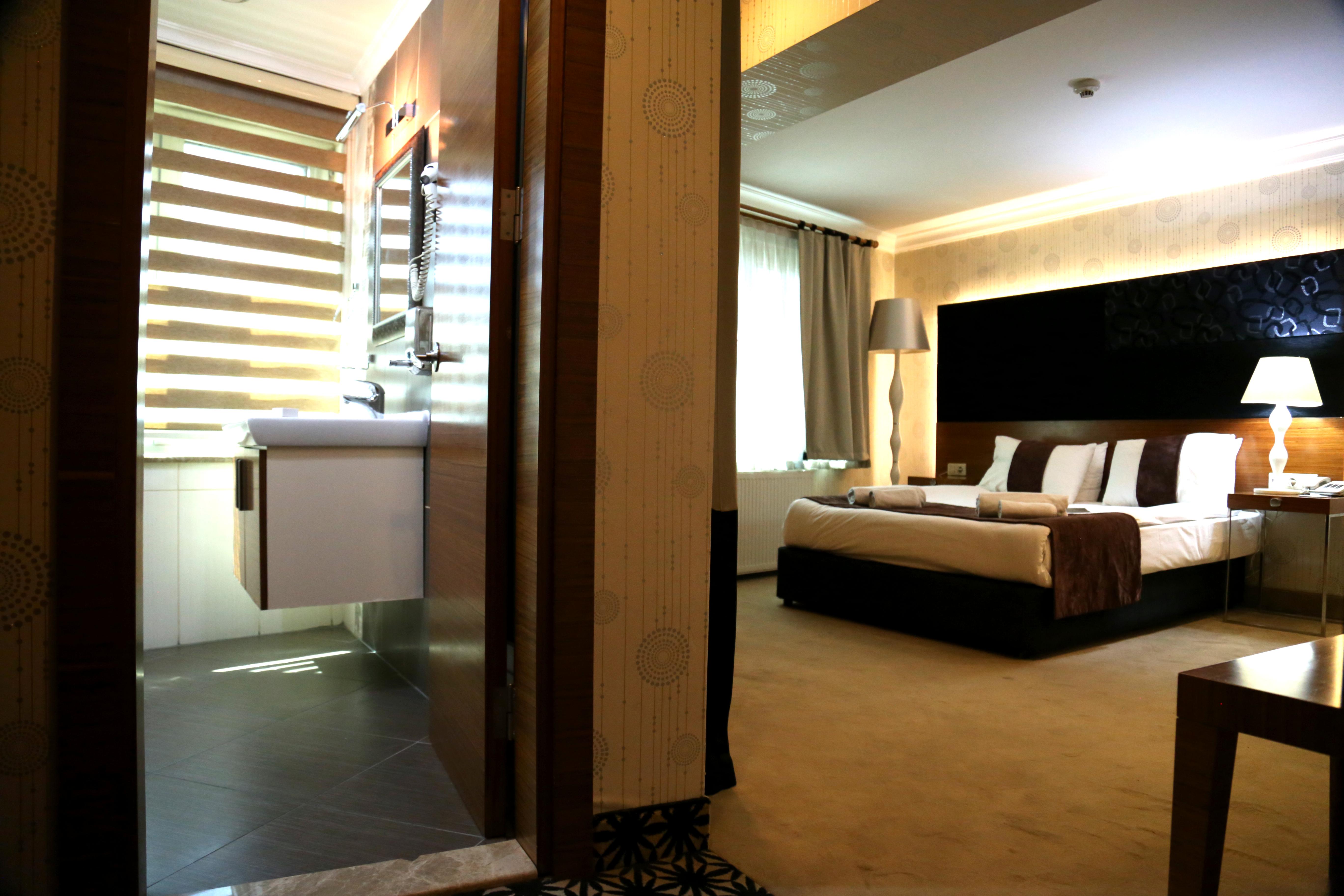 Lion City Hotel