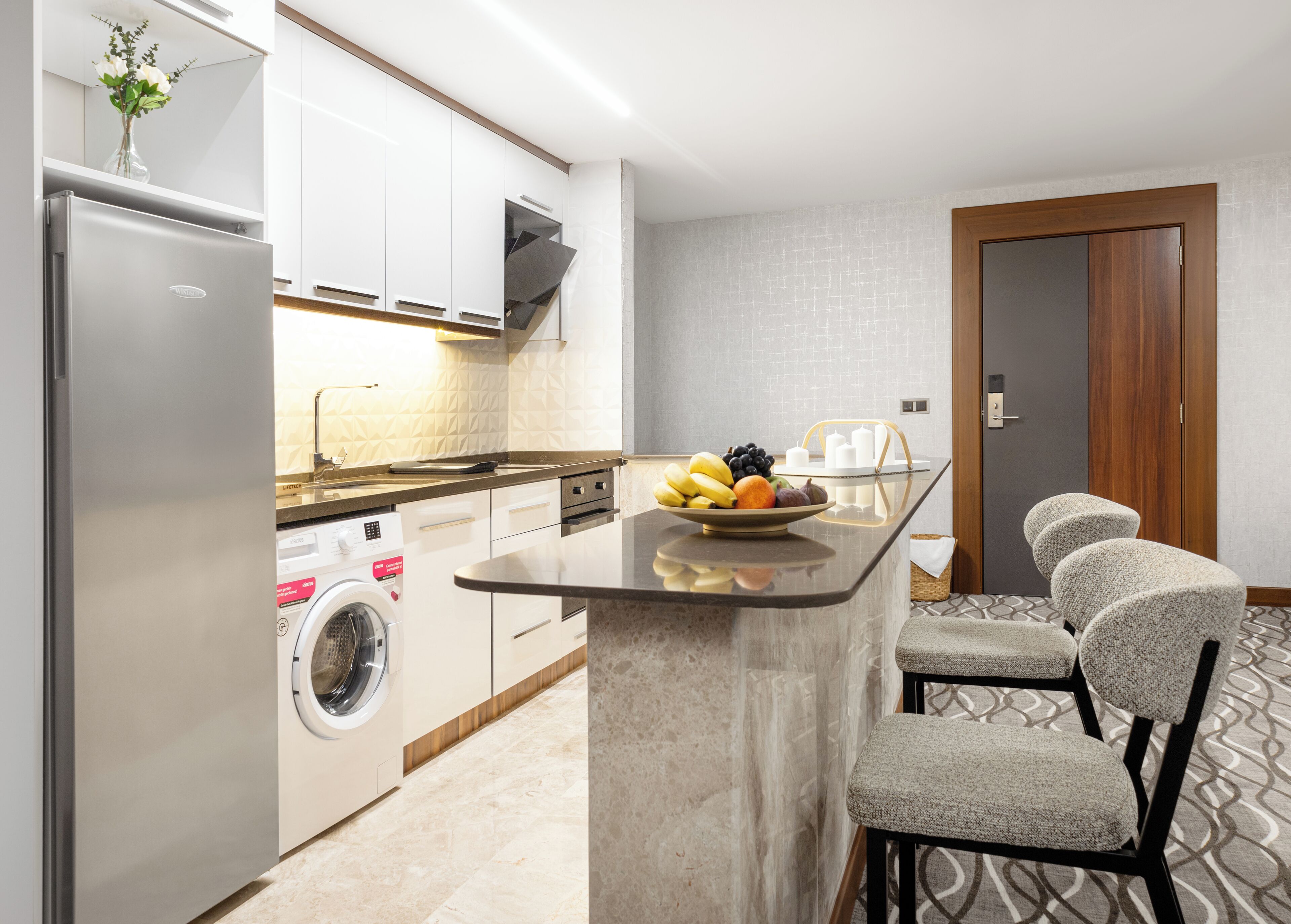 Lilium Hotel & Suites