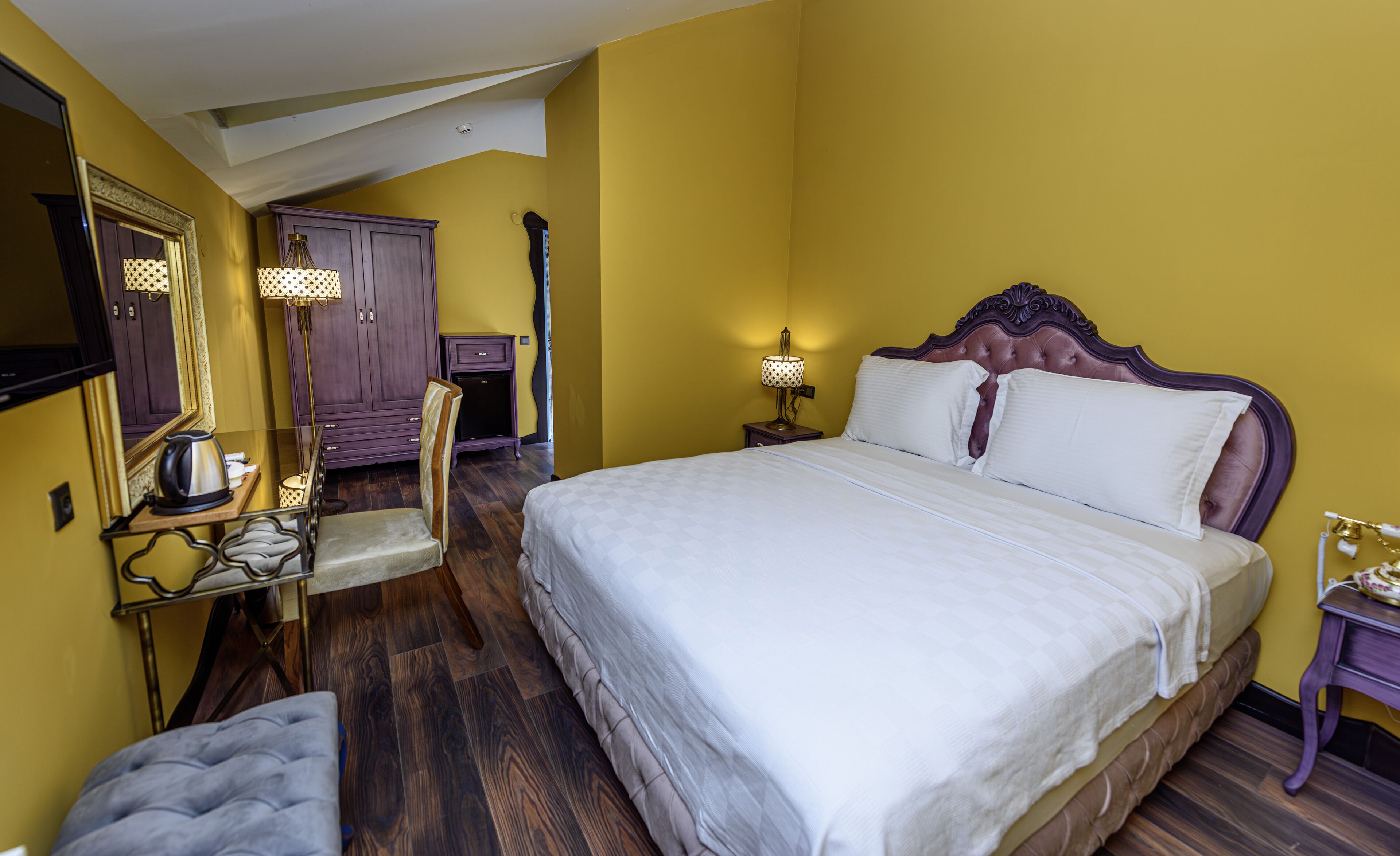 Tok Epik Hotel