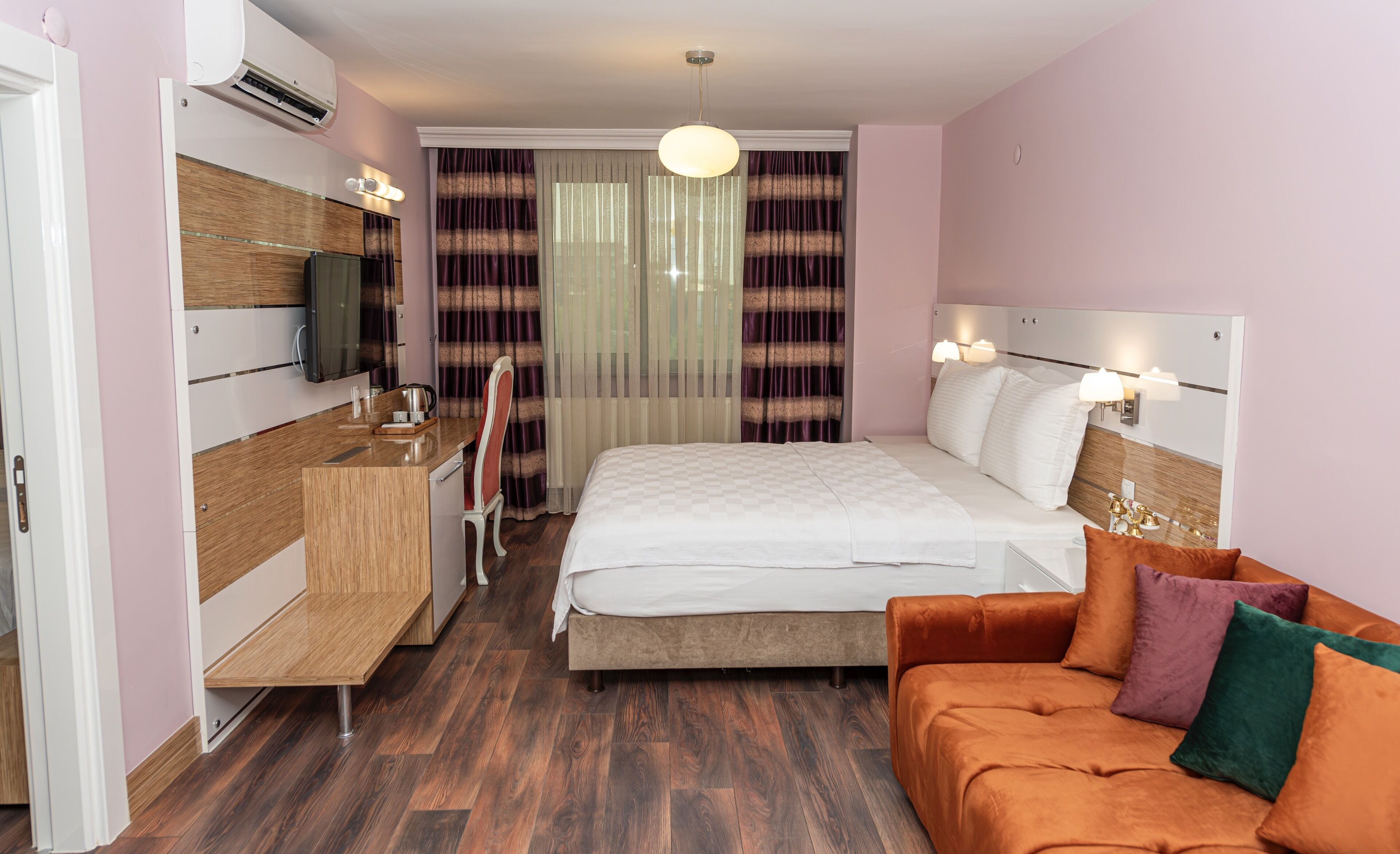 Tok Epik Hotel