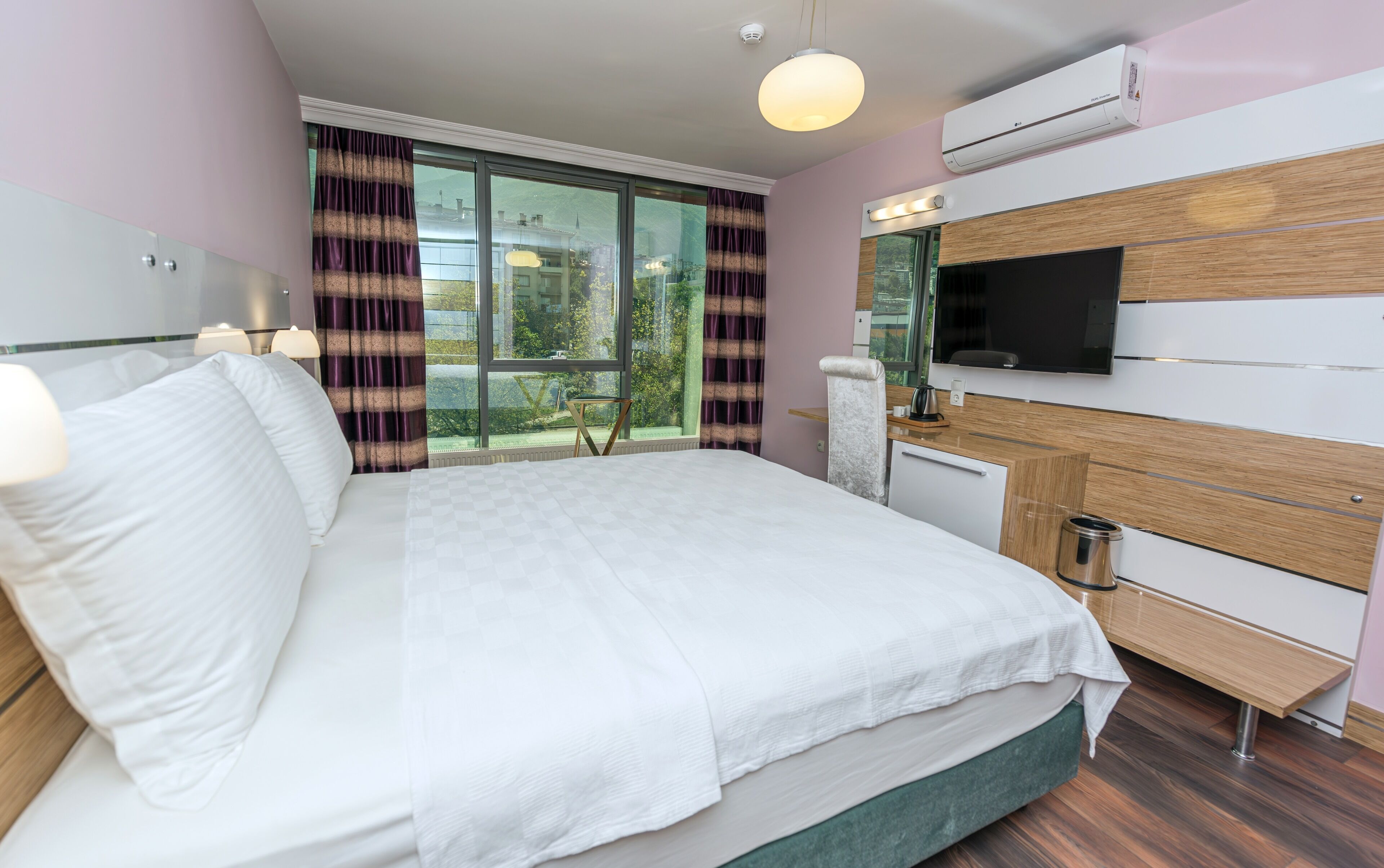 Tok Epik Hotel