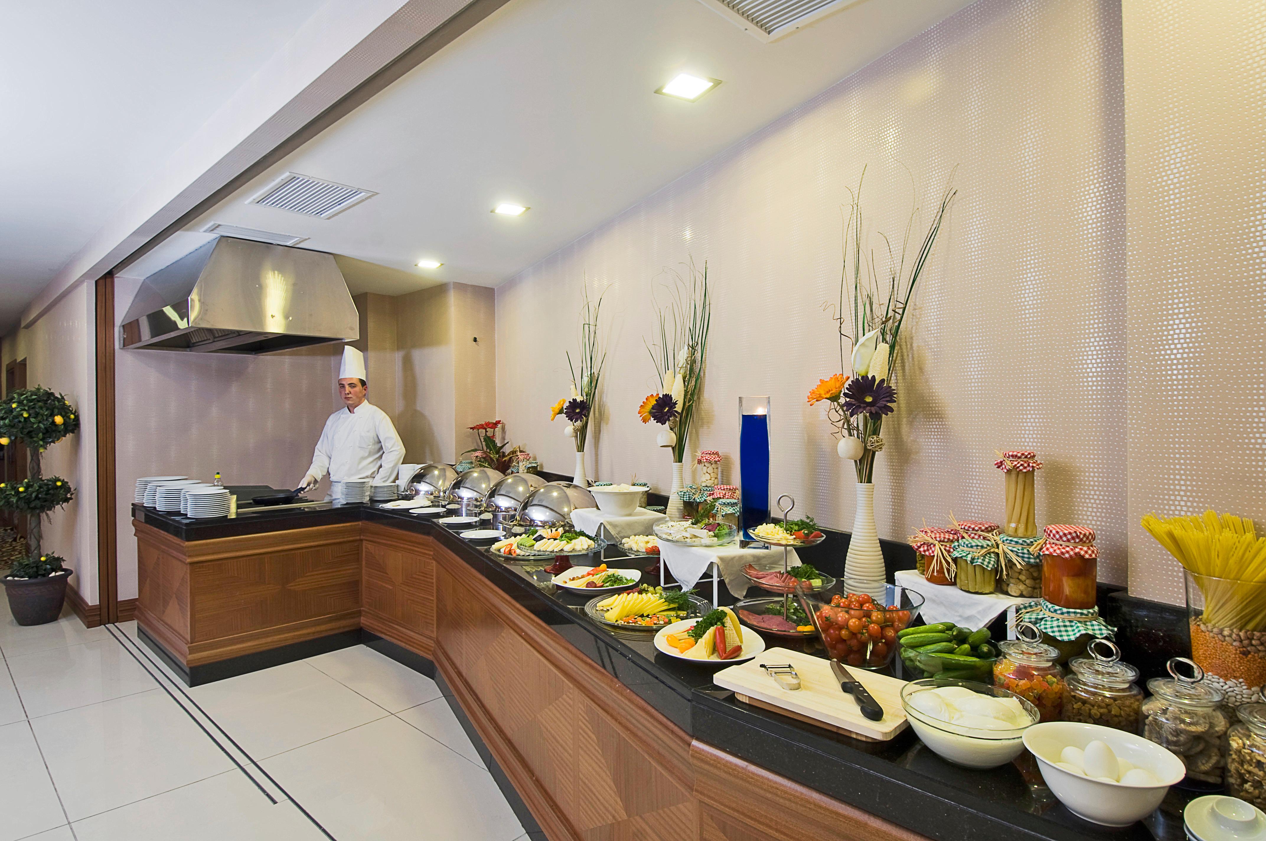 Tugcu Hotel Select