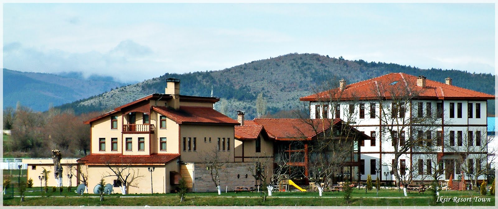 Iksir Resort Town