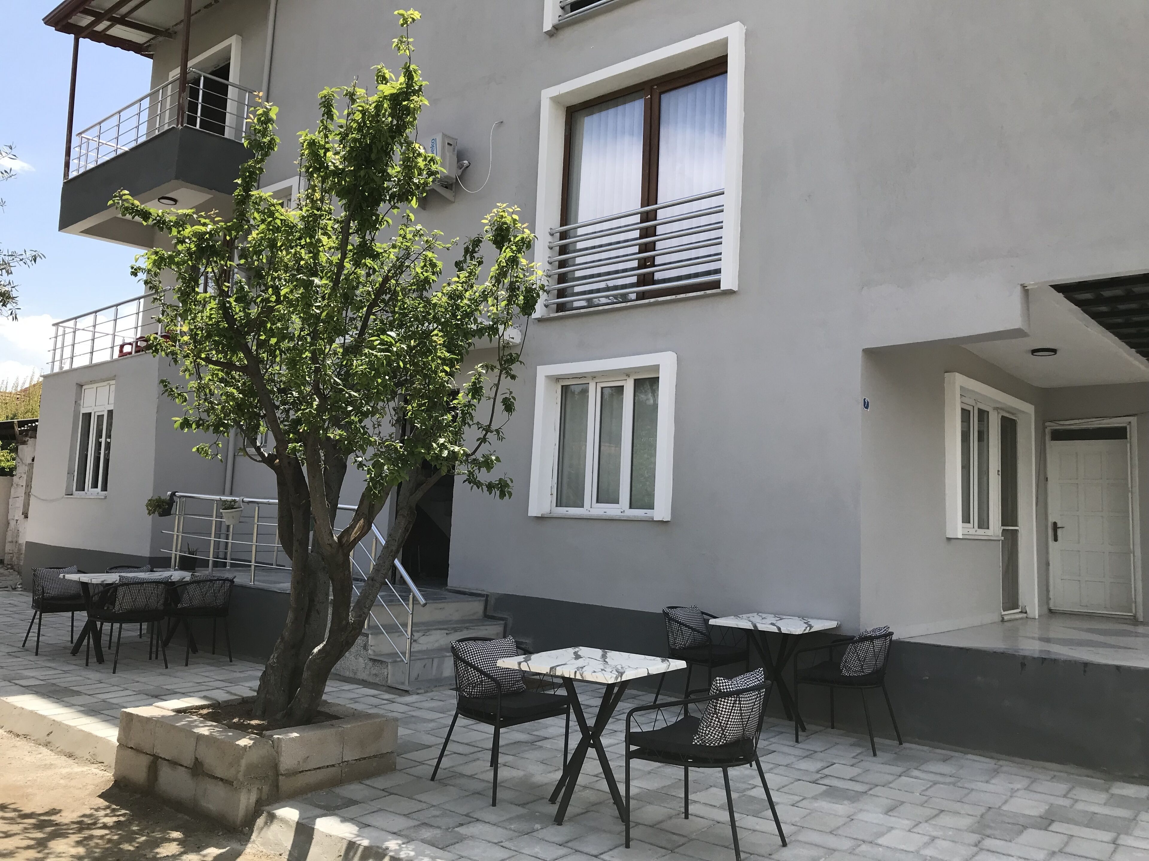 Bavella Boutique Hotel