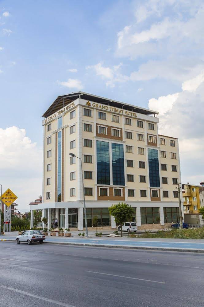 Grand Itimat Hotel