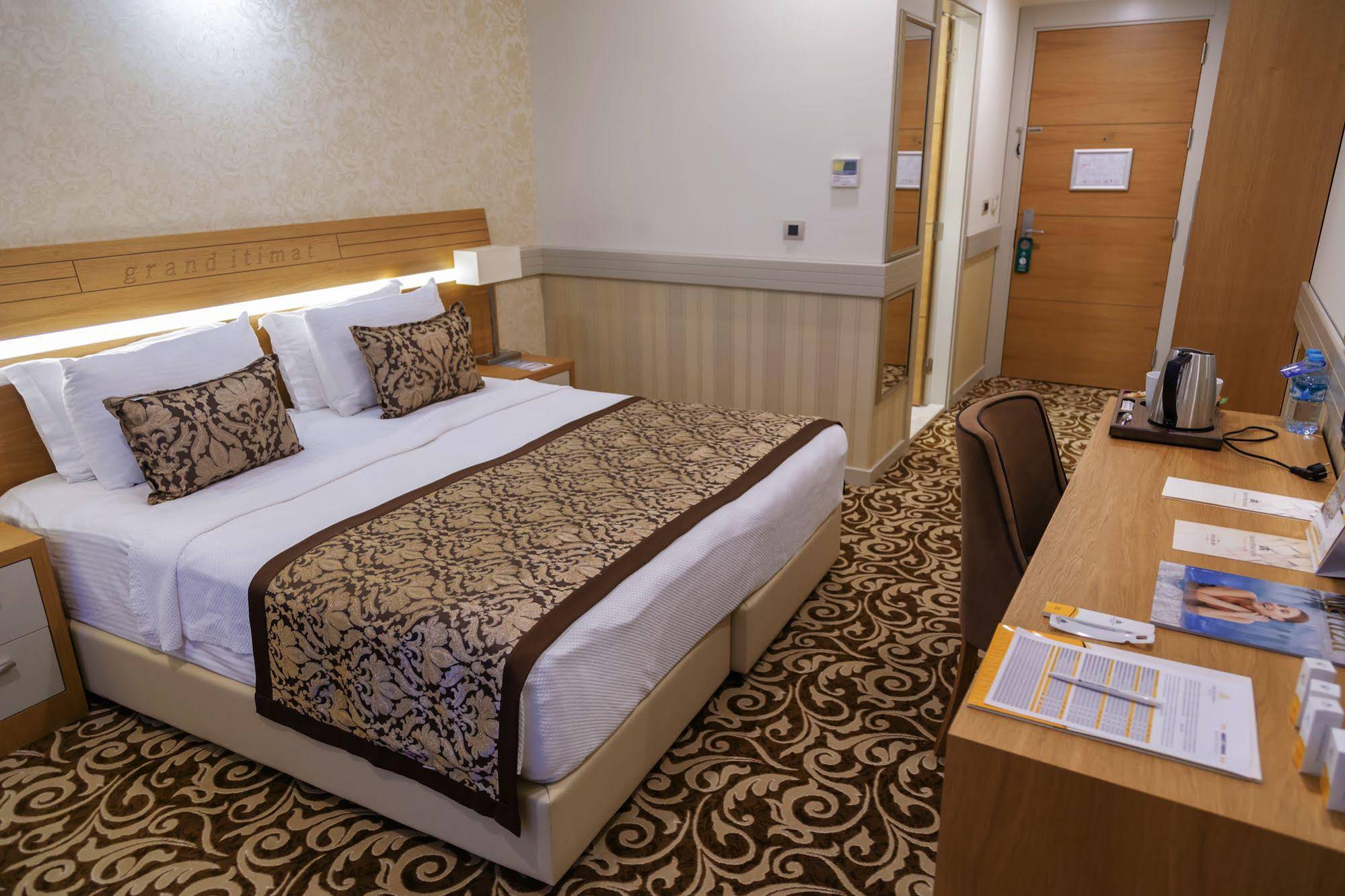 Grand Itimat Hotel