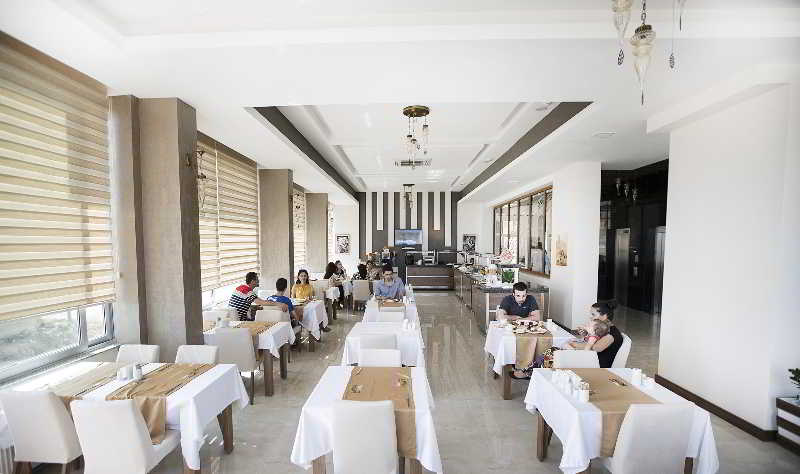 Lavin Otel