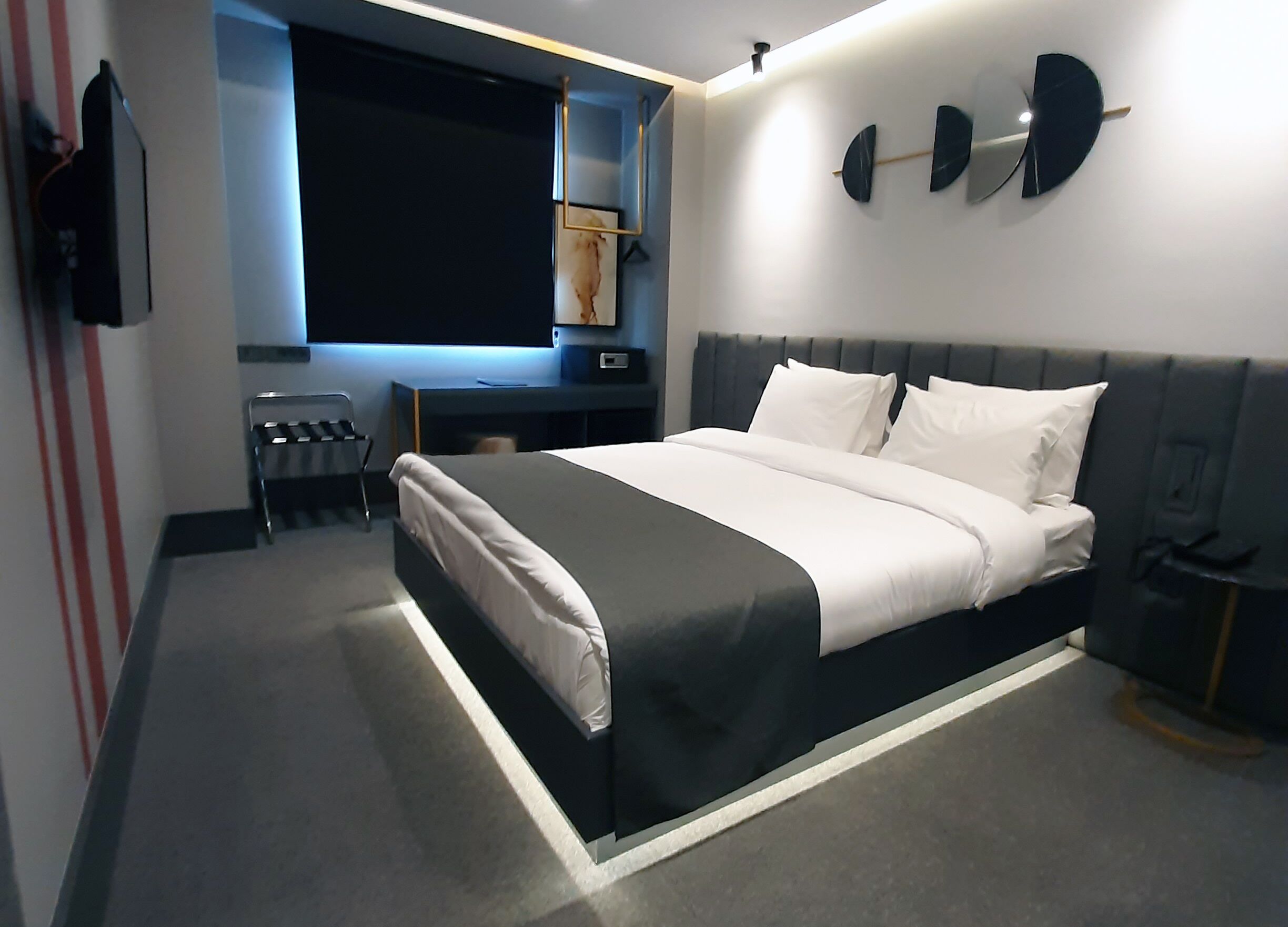 Mellday Hotel