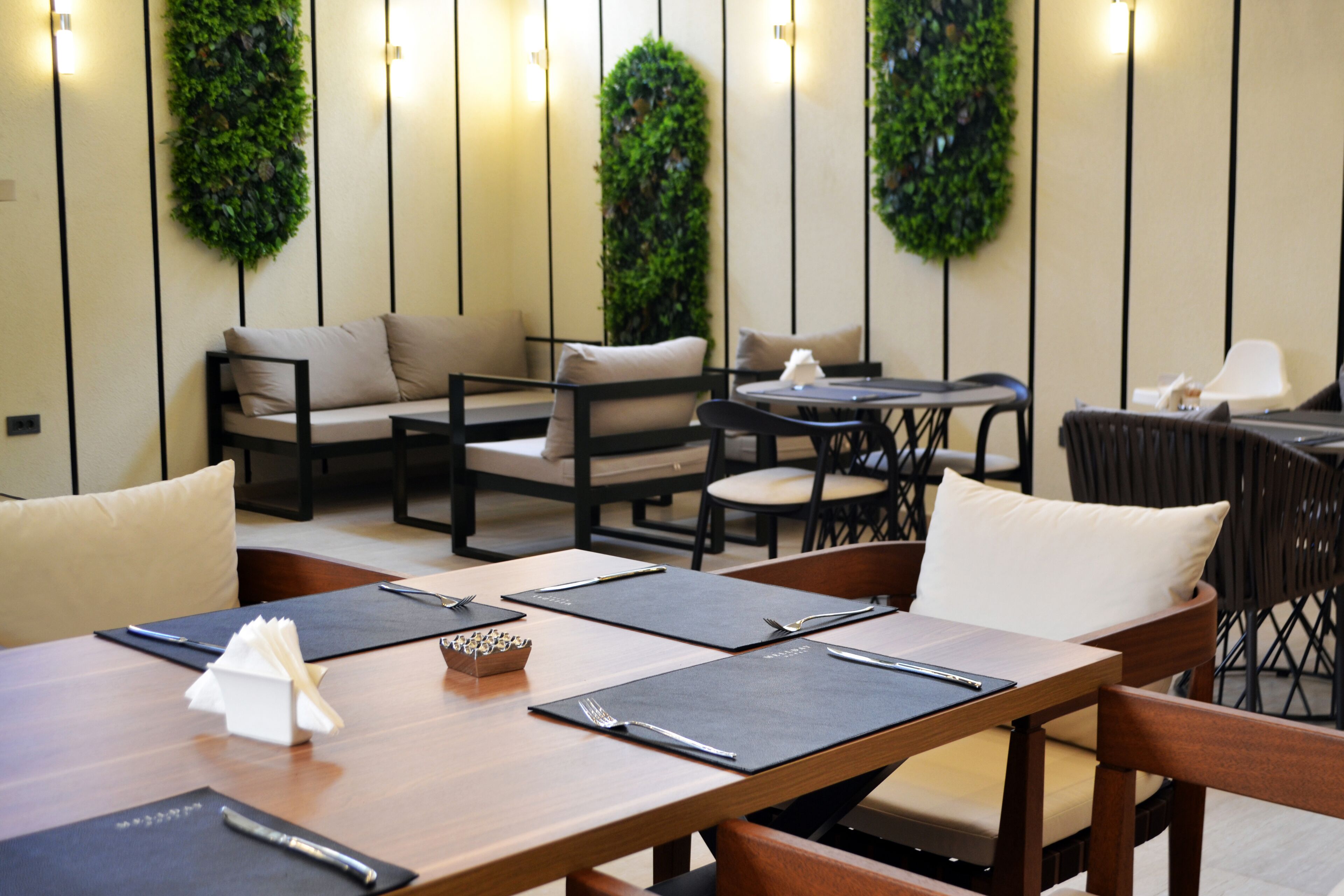 Mellday Hotel