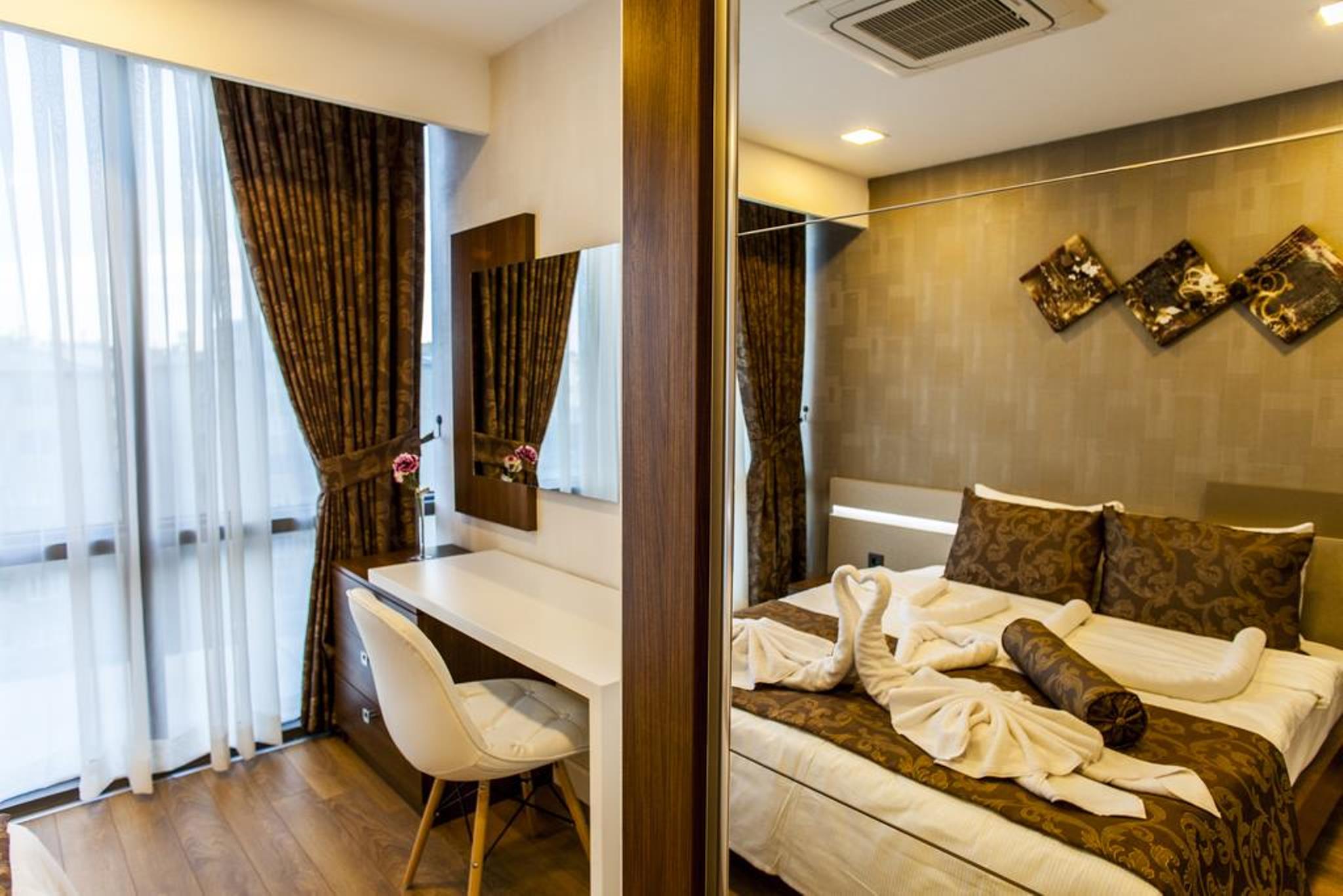 Liv Suit Hotel