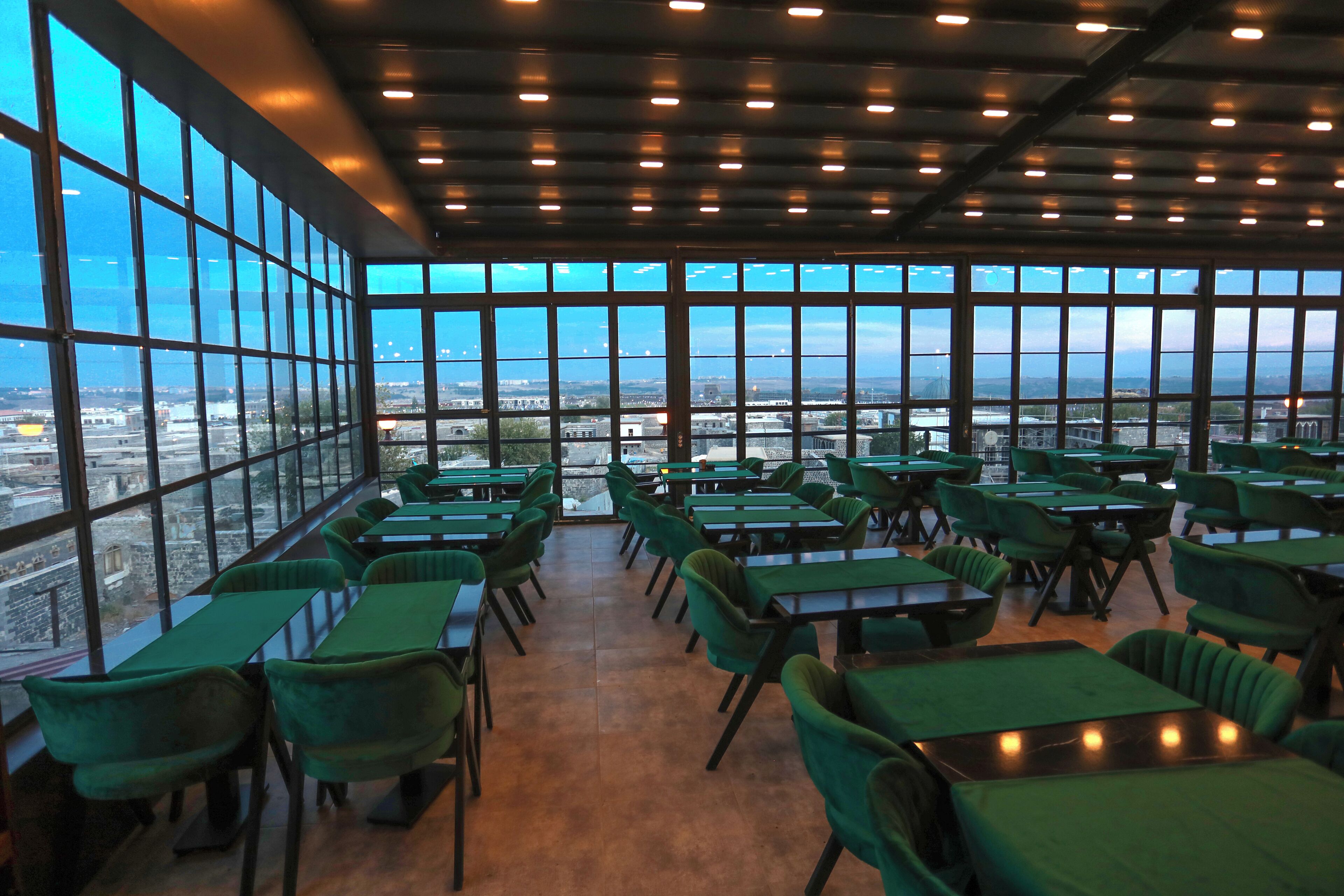 Sur Central Hotel