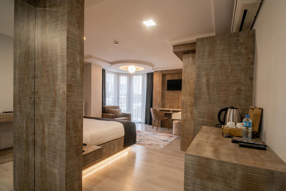 Adresin Hotel
