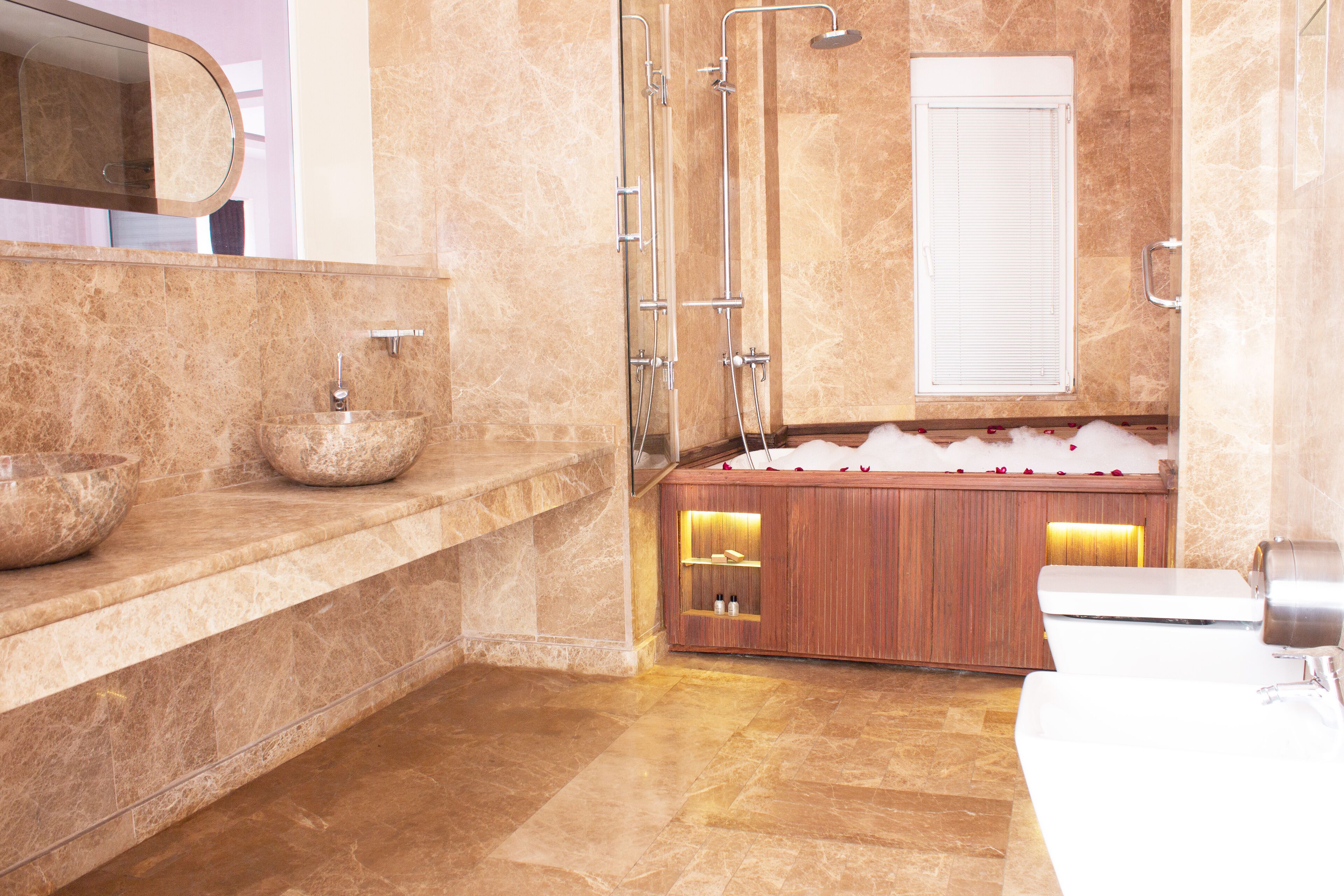Blackmoon Villa Hotel