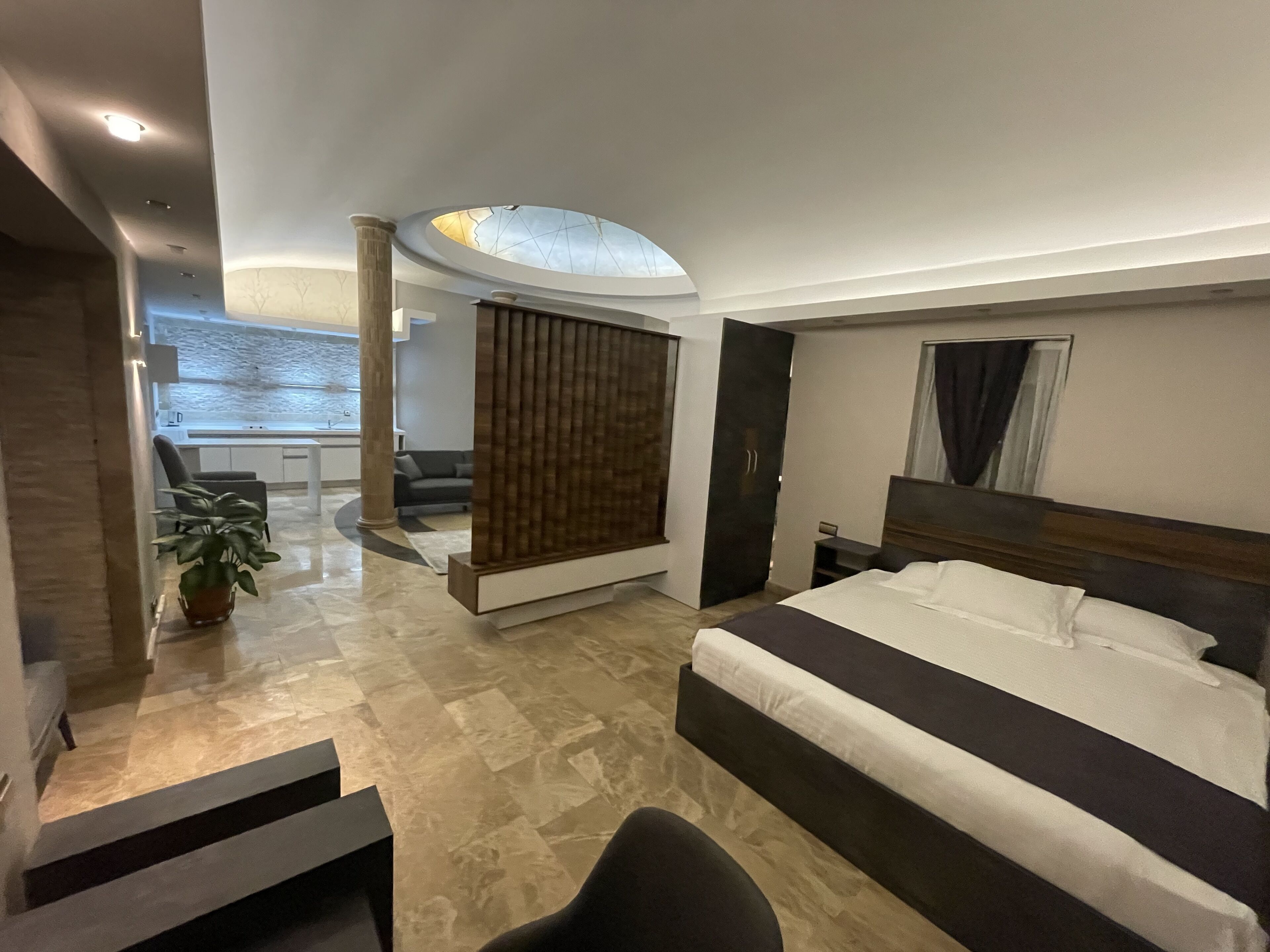Blackmoon Villa Hotel