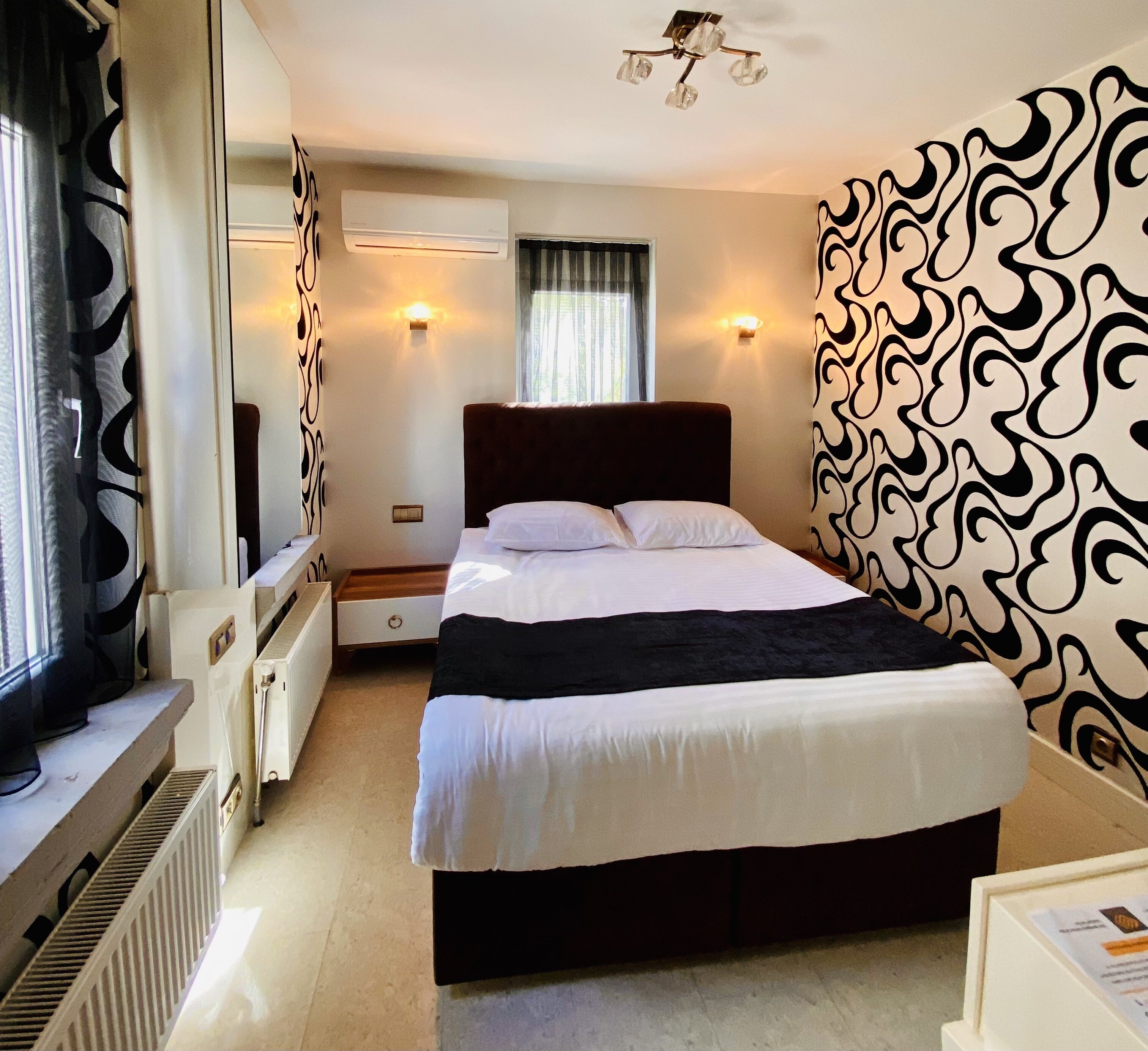Blackmoon Villa Hotel