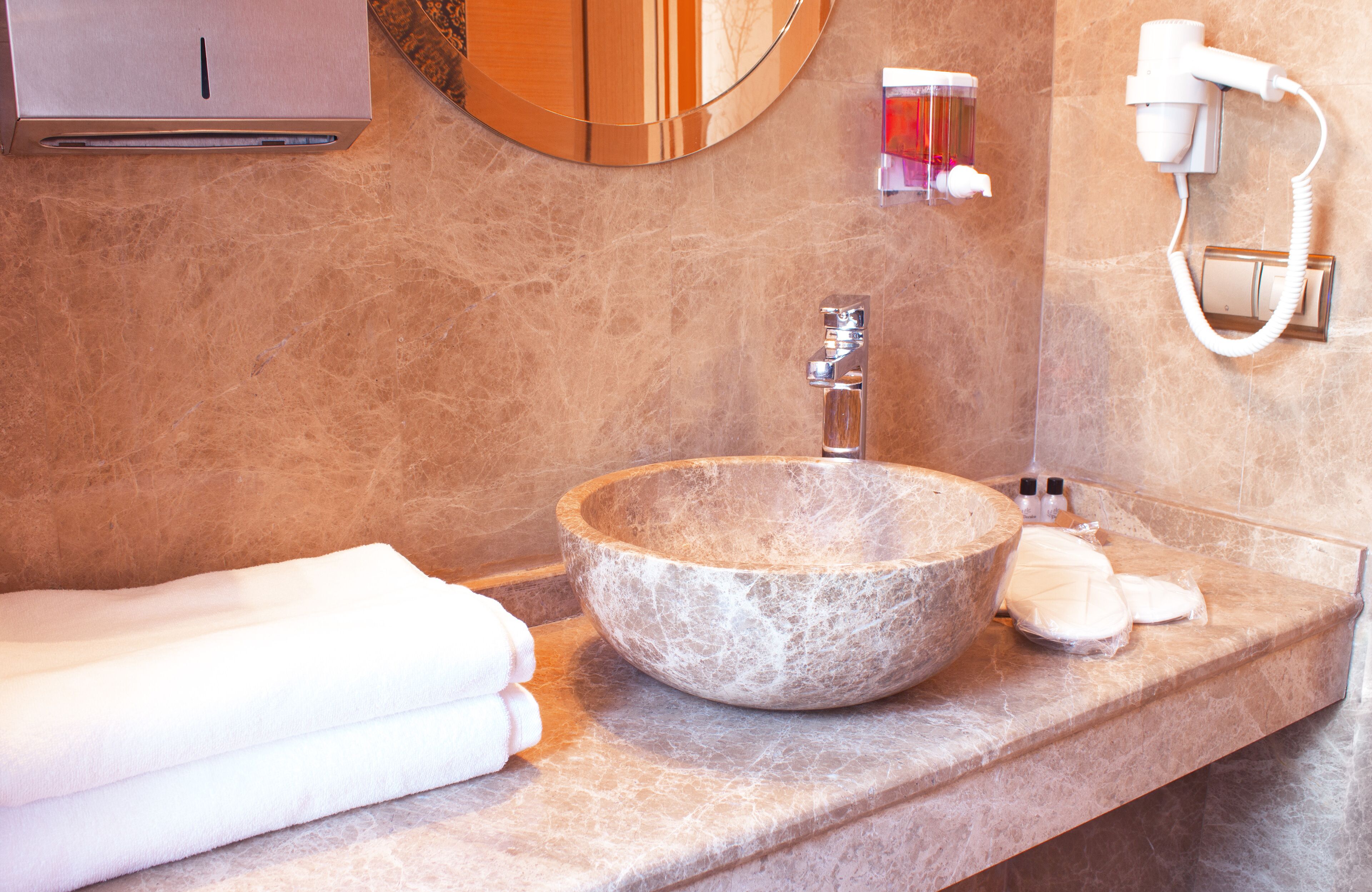 Blackmoon Villa Hotel