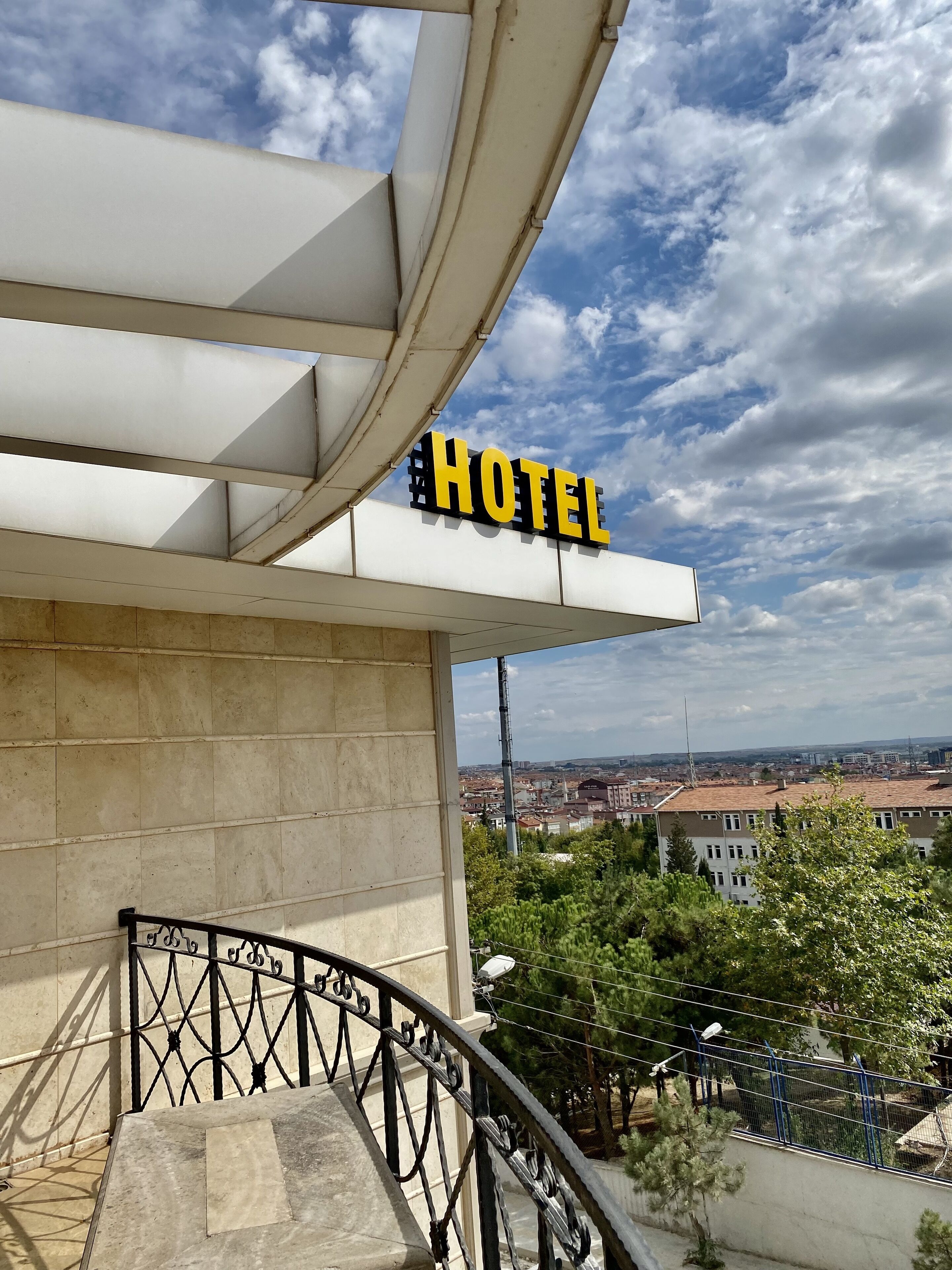 Blackmoon Villa Hotel