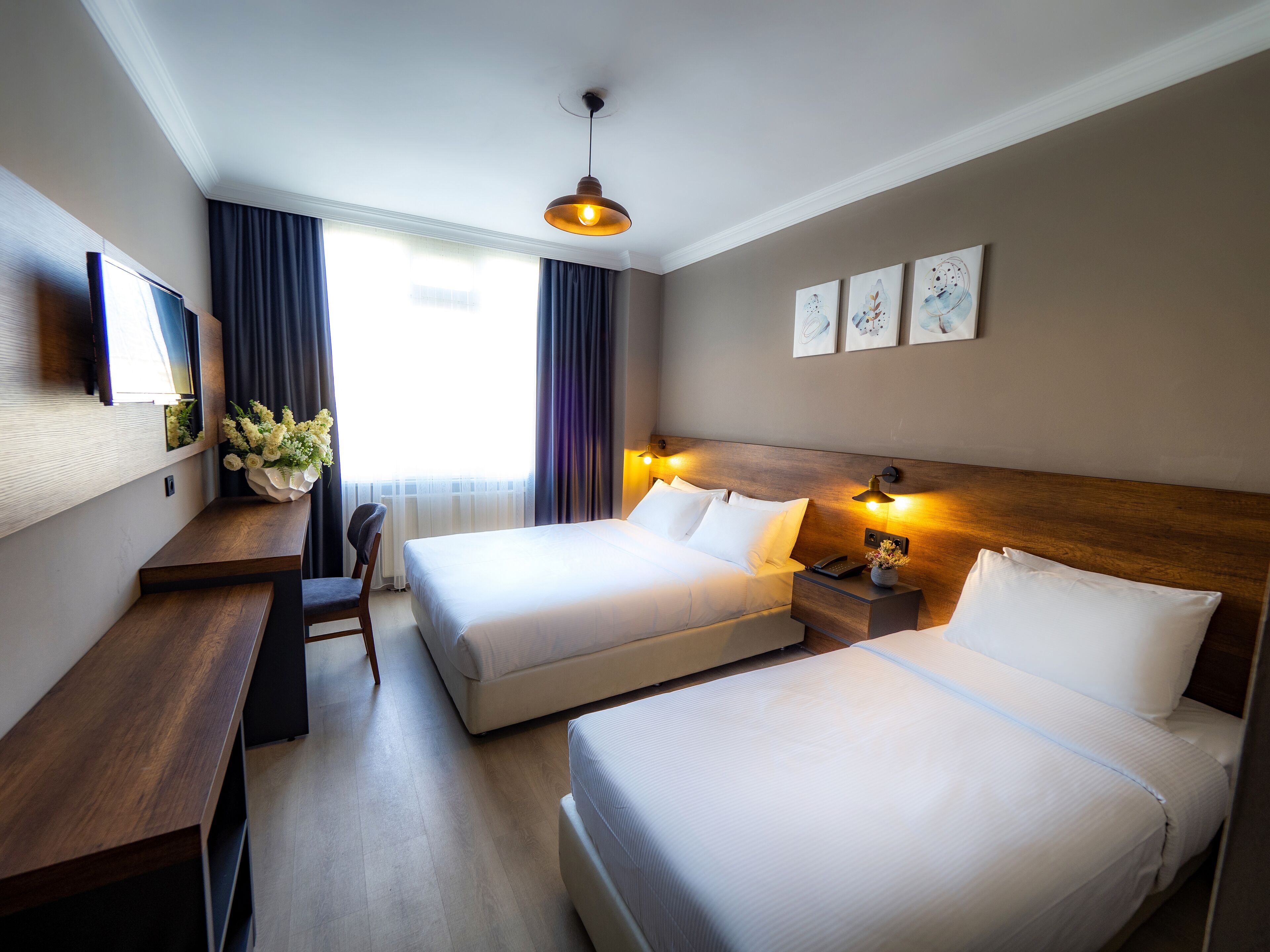 Londra Inn Hotel