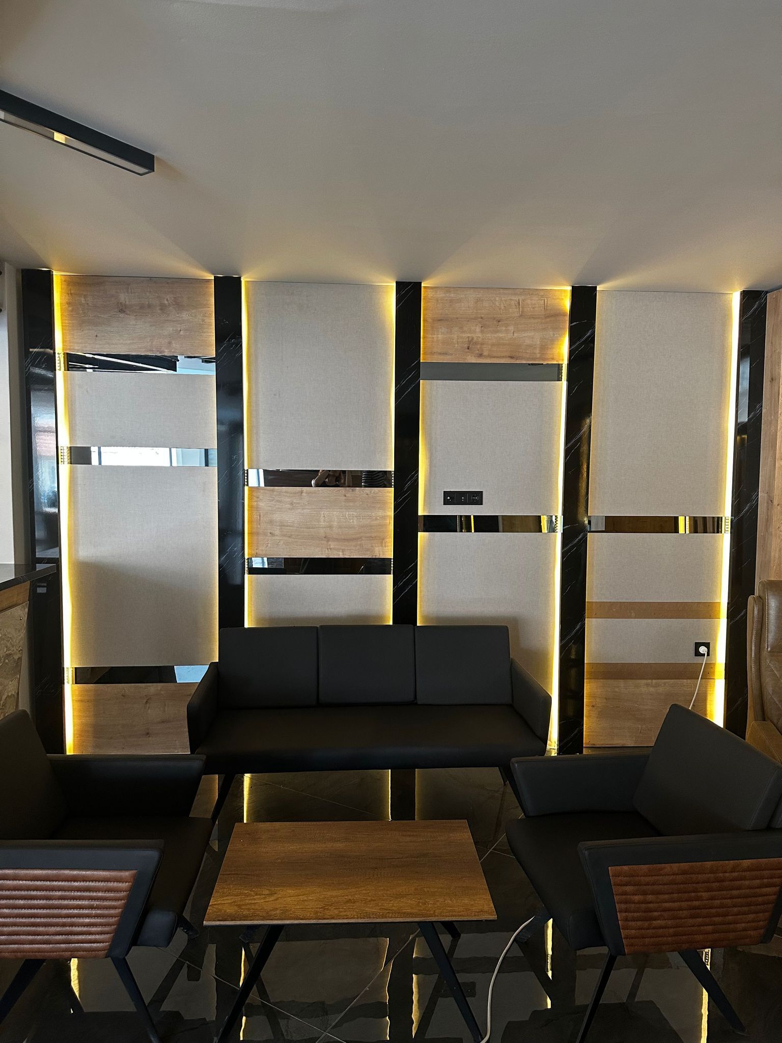 Midis Otel