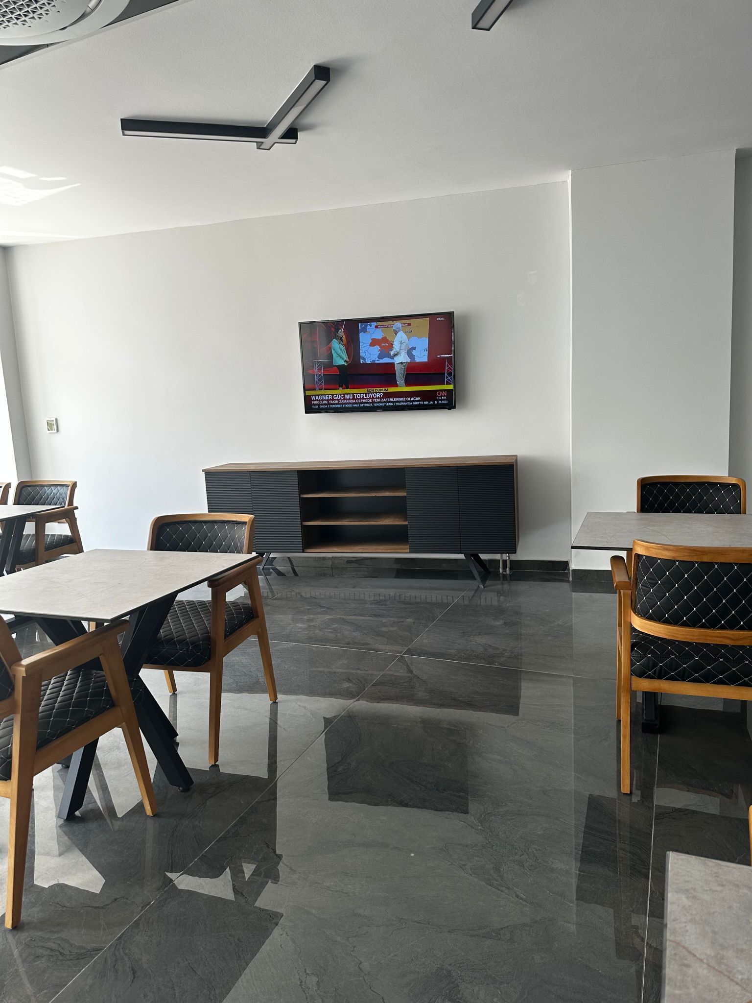 Midis Otel