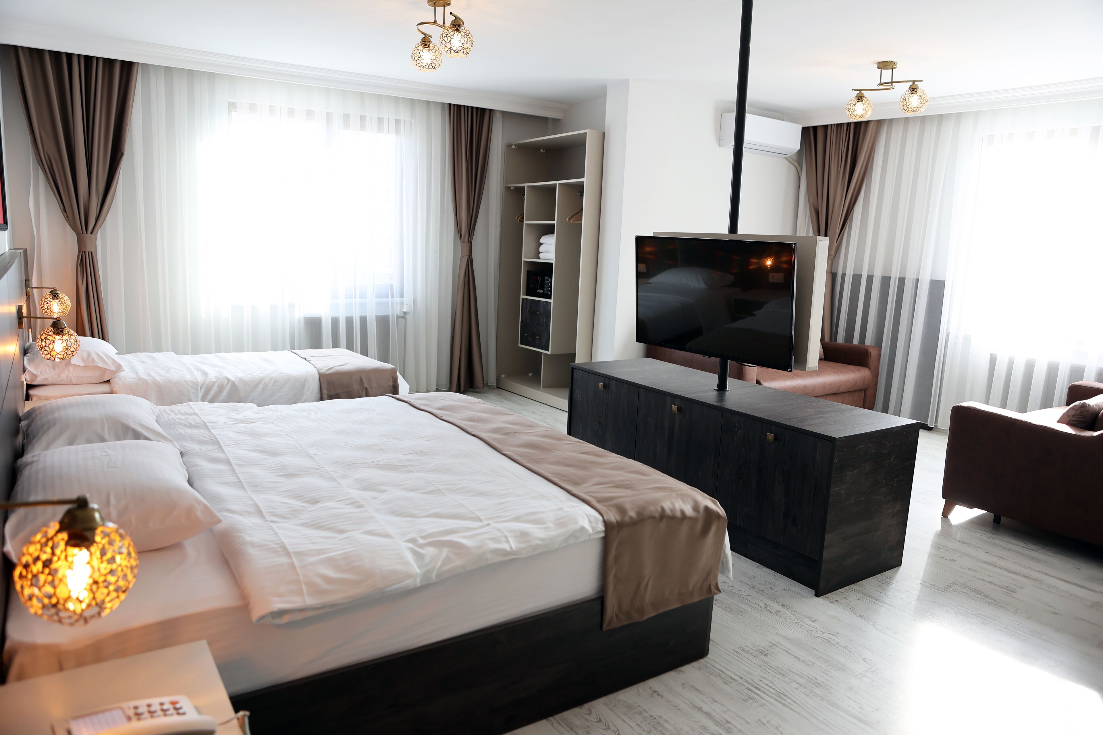Sarper Suites & Hotel