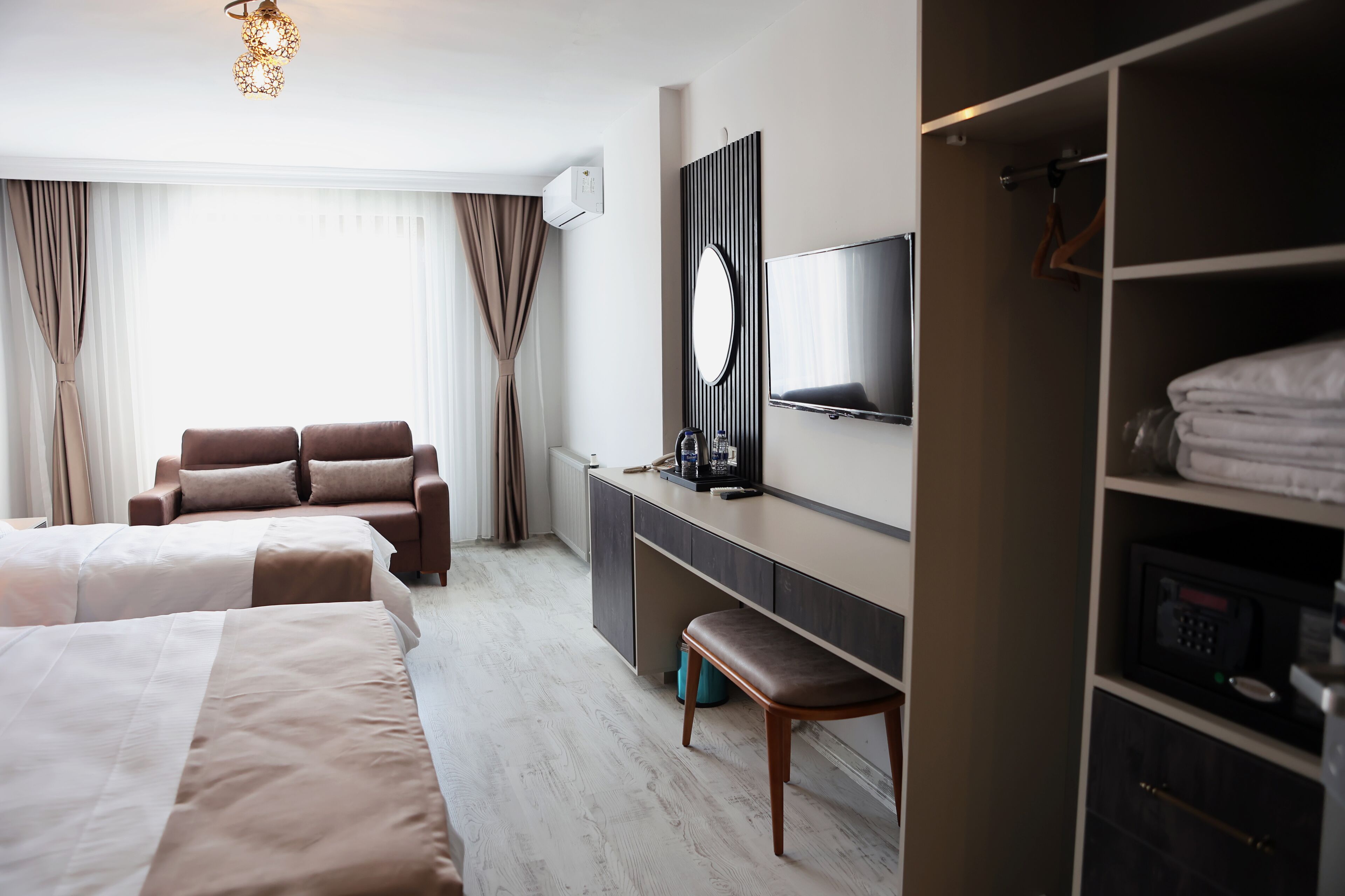 Sarper Suites & Hotel